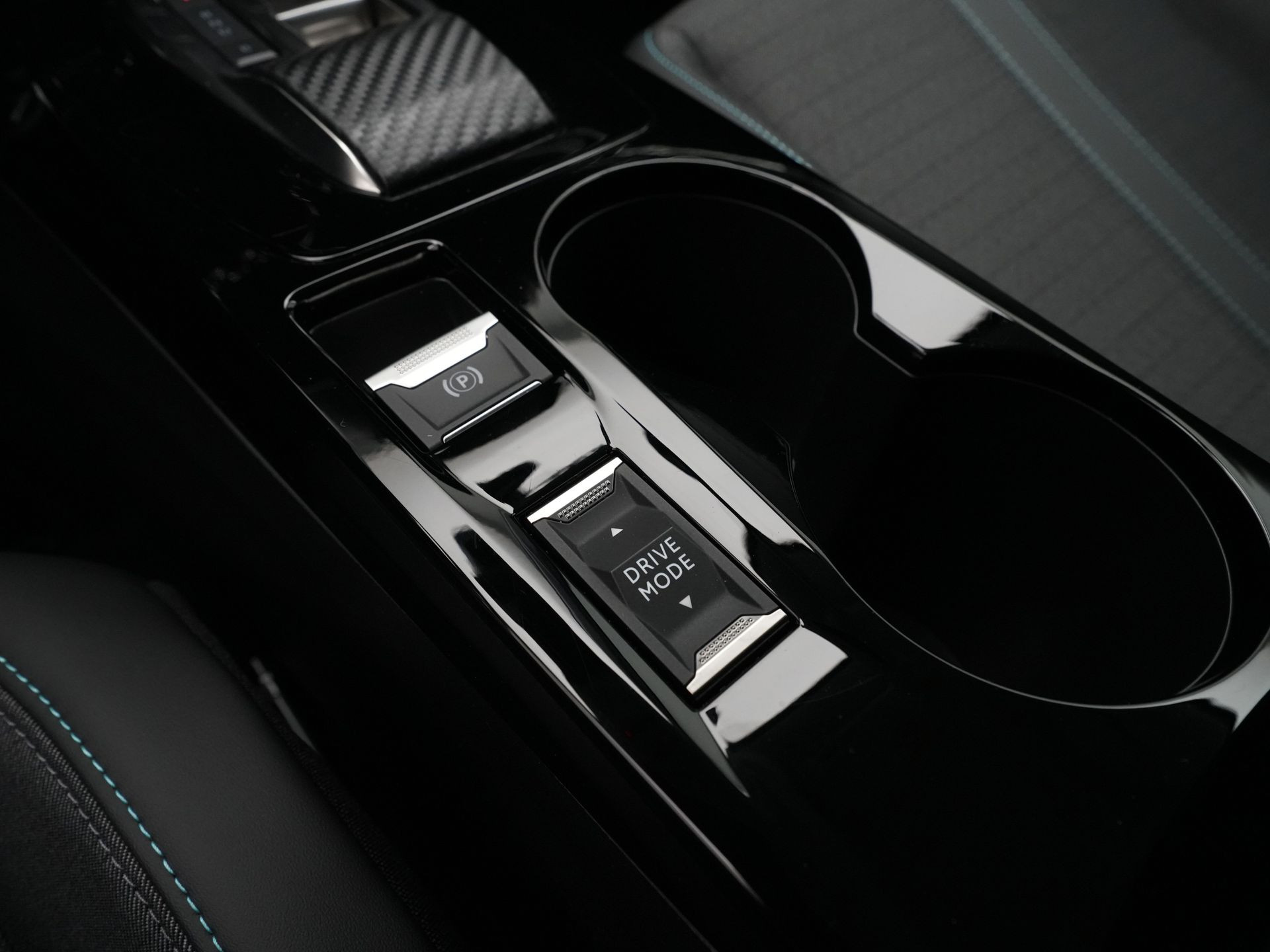 Peugeot - e-208 EV Allure 50 kWh - 2022