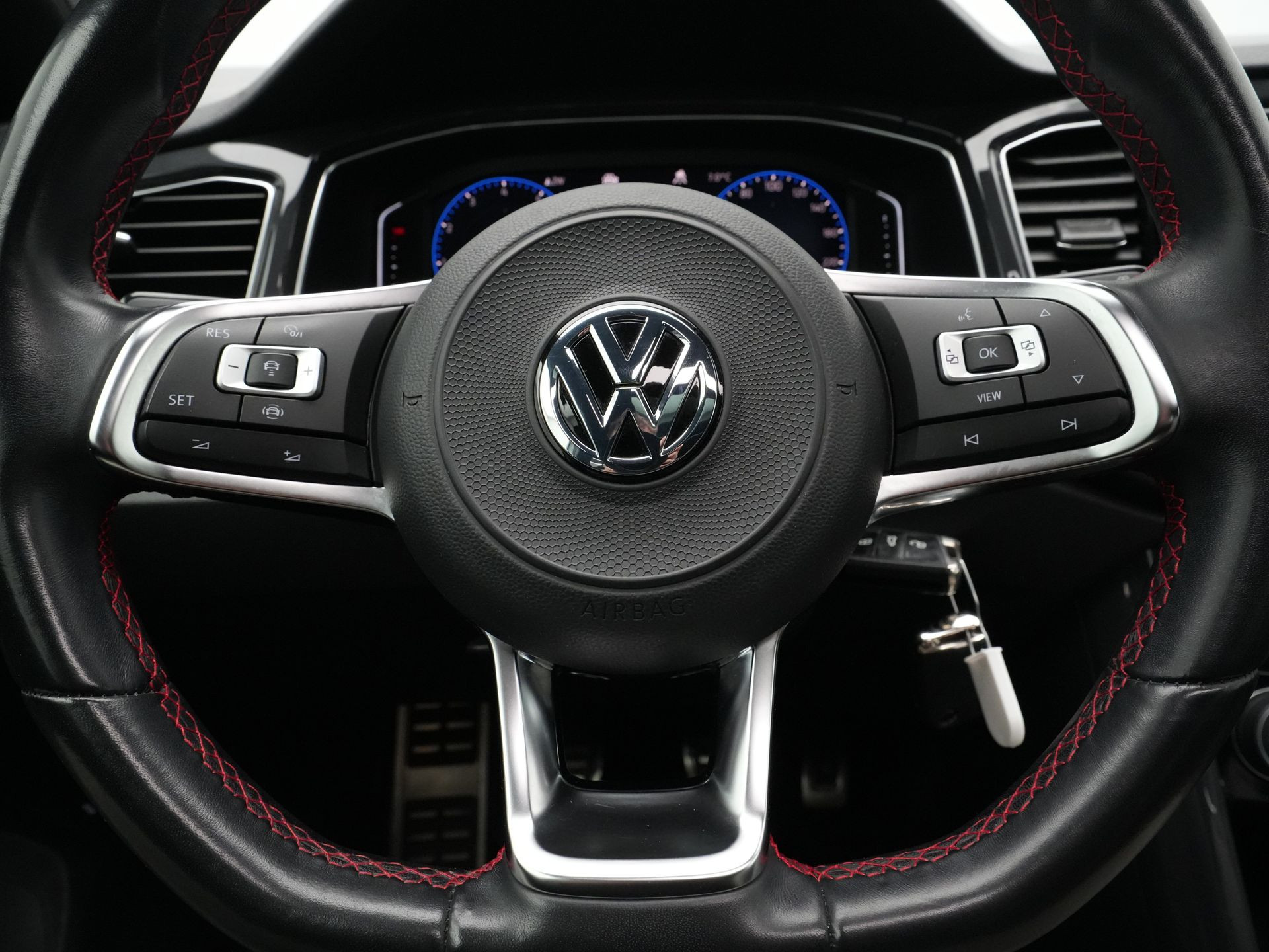 Volkswagen - T-Roc 1.5 TSI 150pk Sport R-Line - 2020