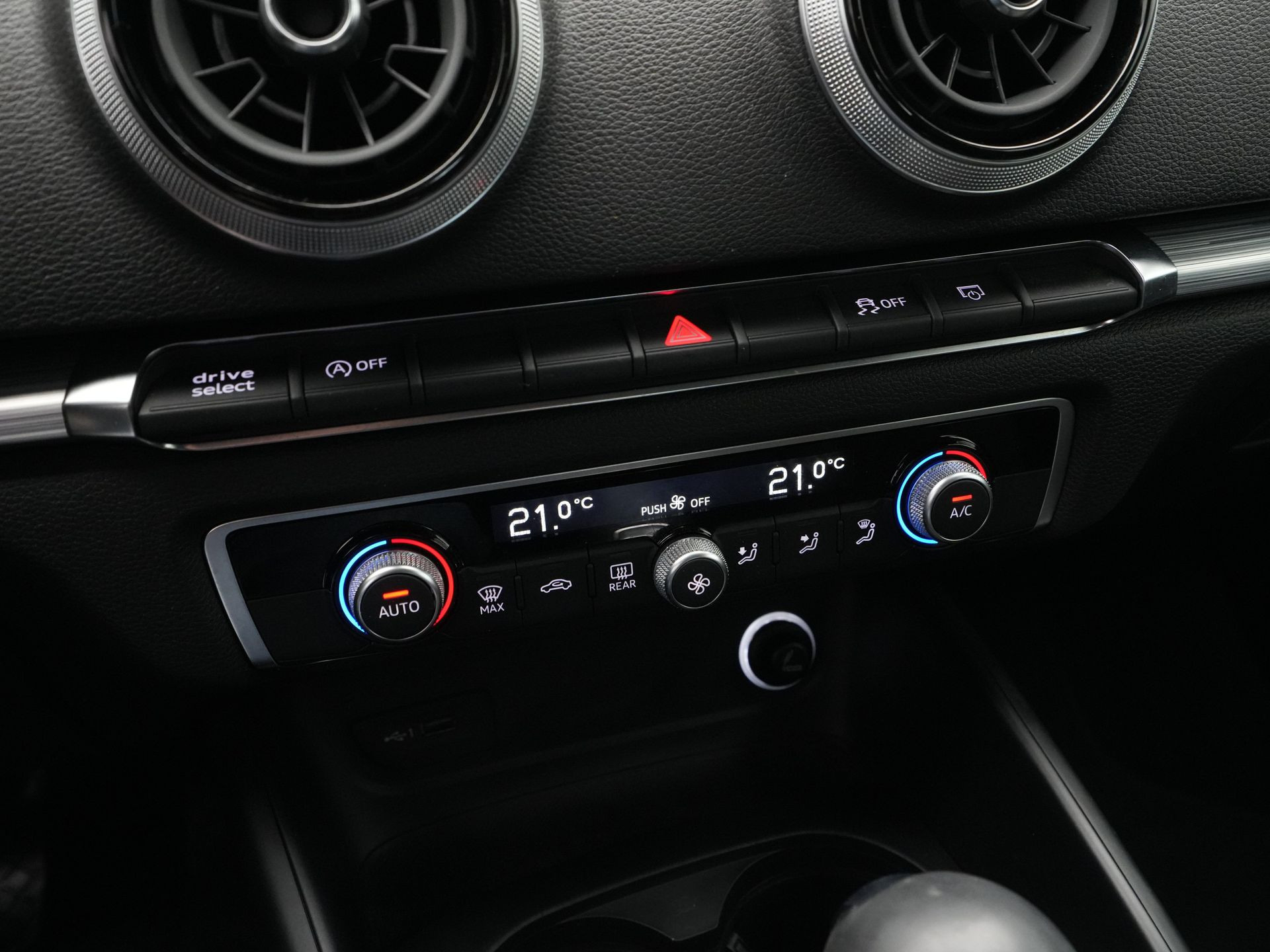 Audi - A3 Sportback 30 TFSI Design Pro Line - 2019