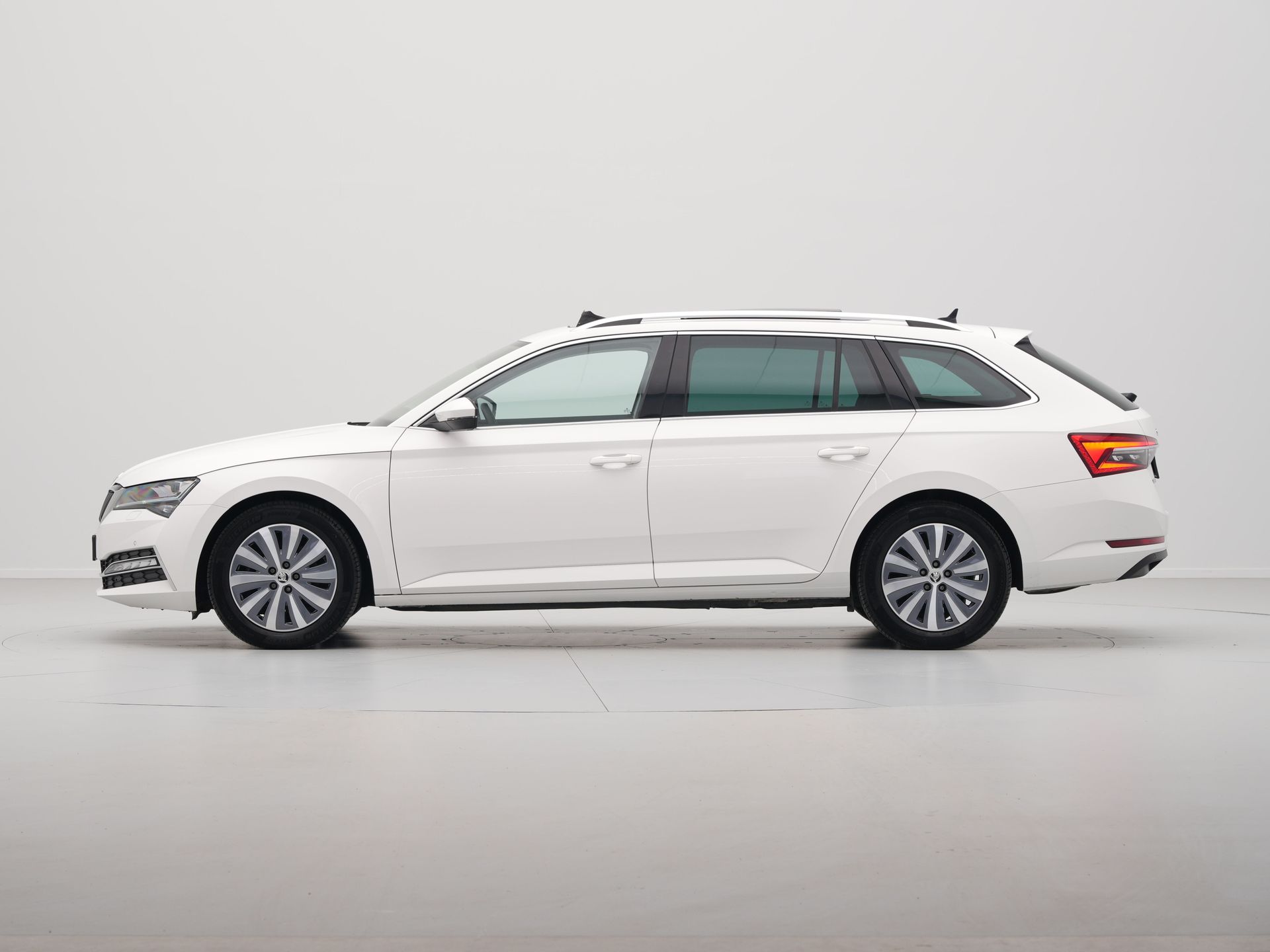Škoda - Superb Combi 1.4 TSI iV 218pk Style - 2021