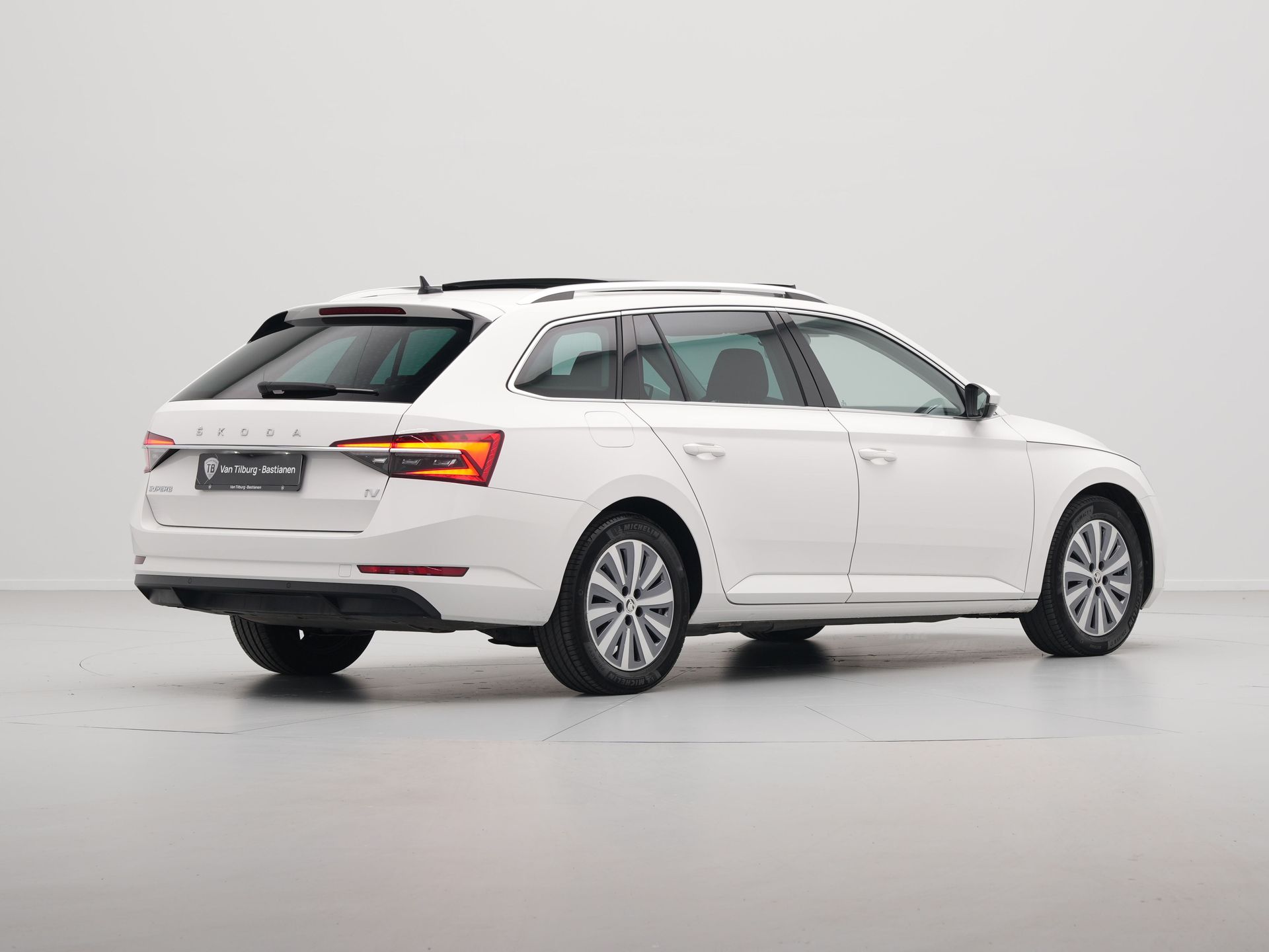 Škoda - Superb Combi 1.4 TSI iV 218pk Style - 2021