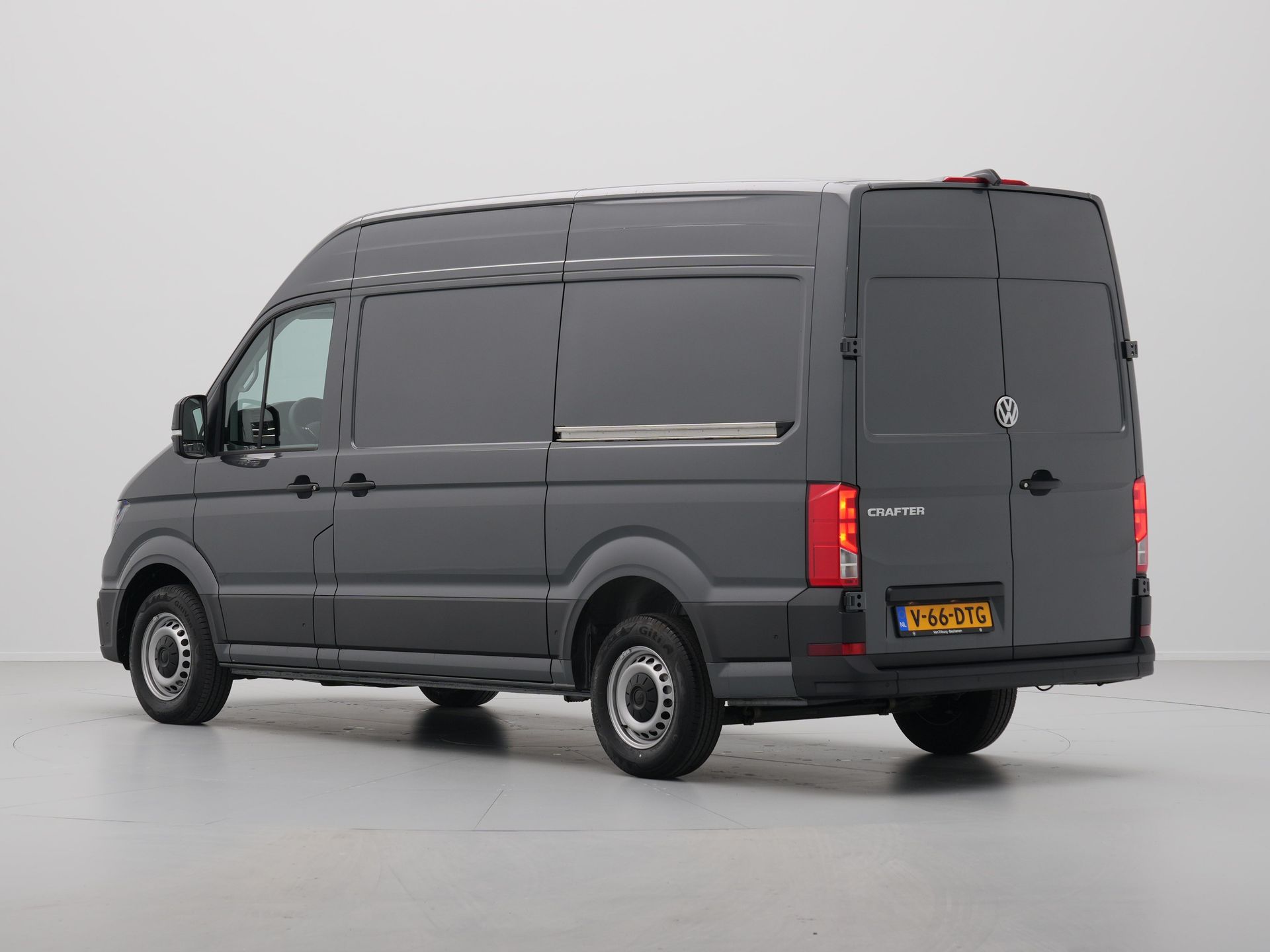 Volkswagen - Crafter 30 2.0 TDI 140pk DSG L3H3 Highline - 2024