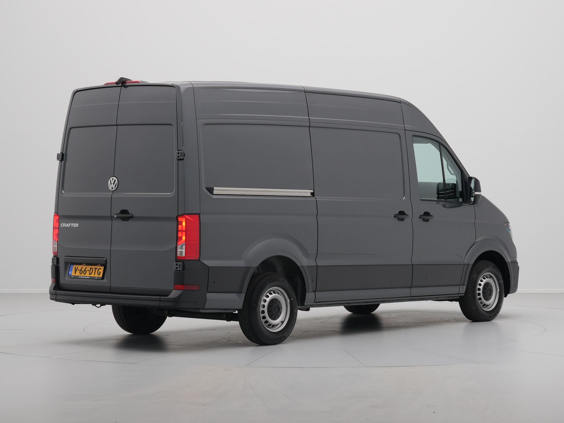 Volkswagen - Crafter 30 2.0 TDI 140pk DSG L3H3 Highline - 2024