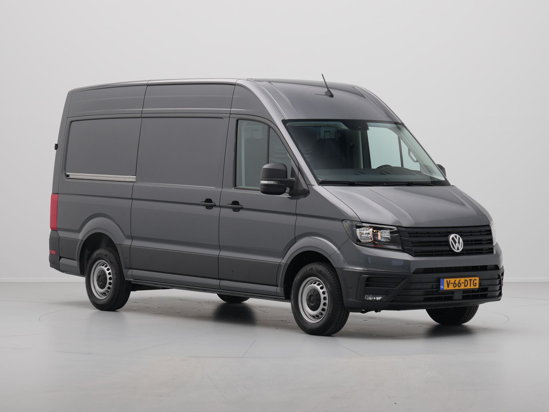Volkswagen - Crafter 30 2.0 TDI 140pk DSG L3H3 Highline - 2024