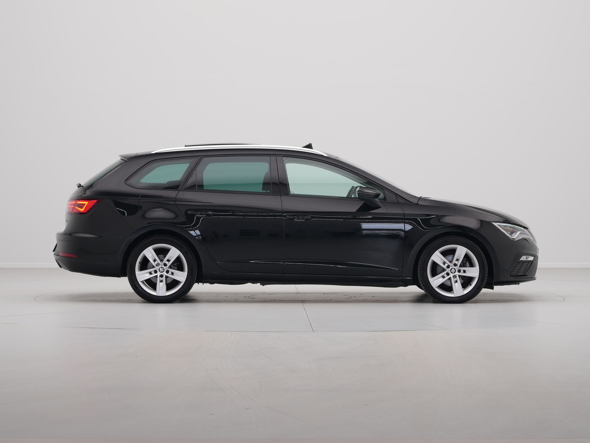 SEAT - León ST 1.5 TSI 150pk DSG FR Business Intense - 2019