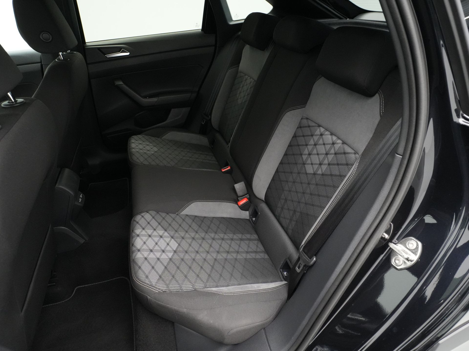 Volkswagen - Taigo 1.0 TSI 115pk DSG R-Line - 2024