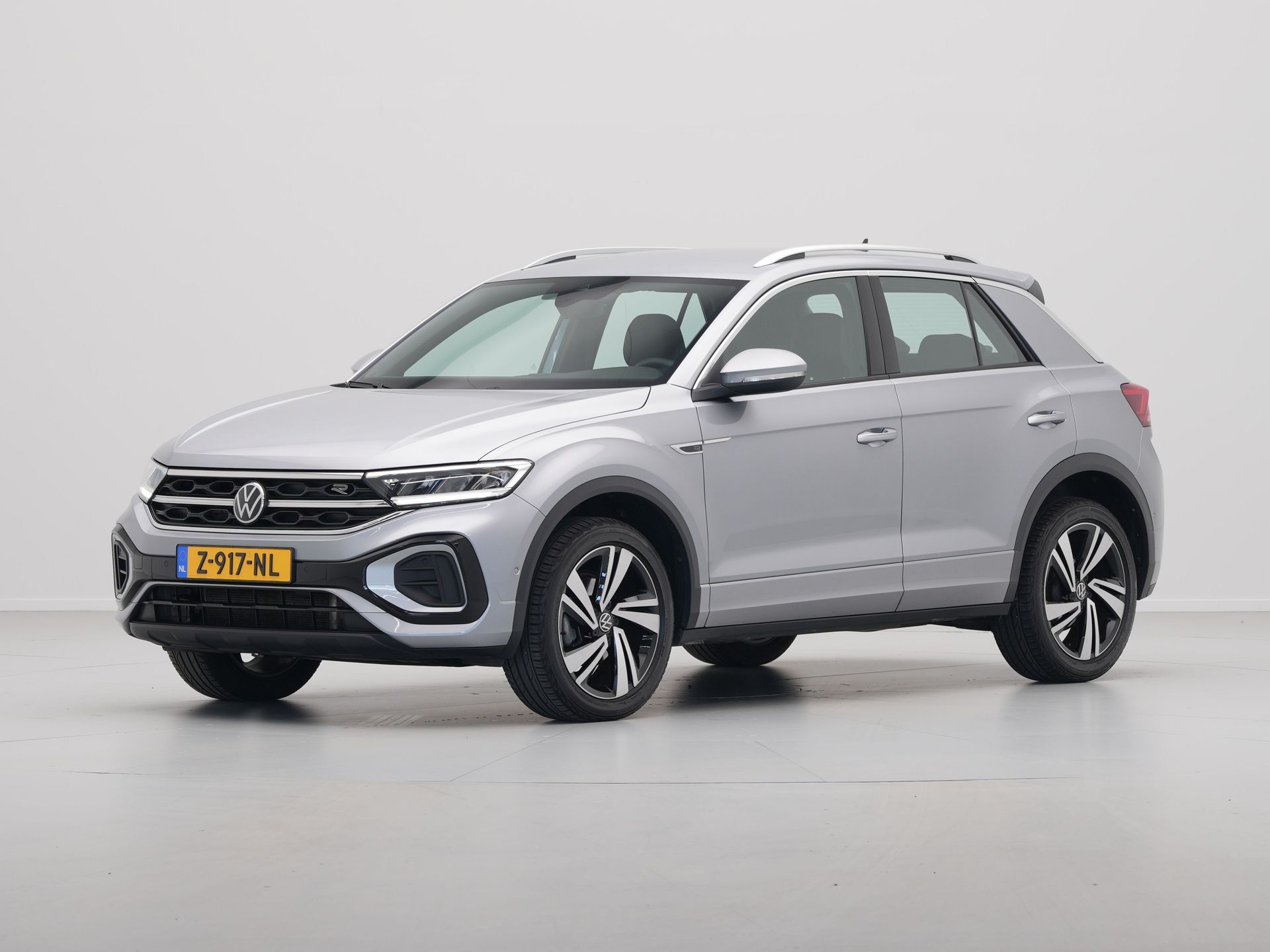 Volkswagen - T-Roc 1.5 TSI 150pk DSG R-Line - 2024