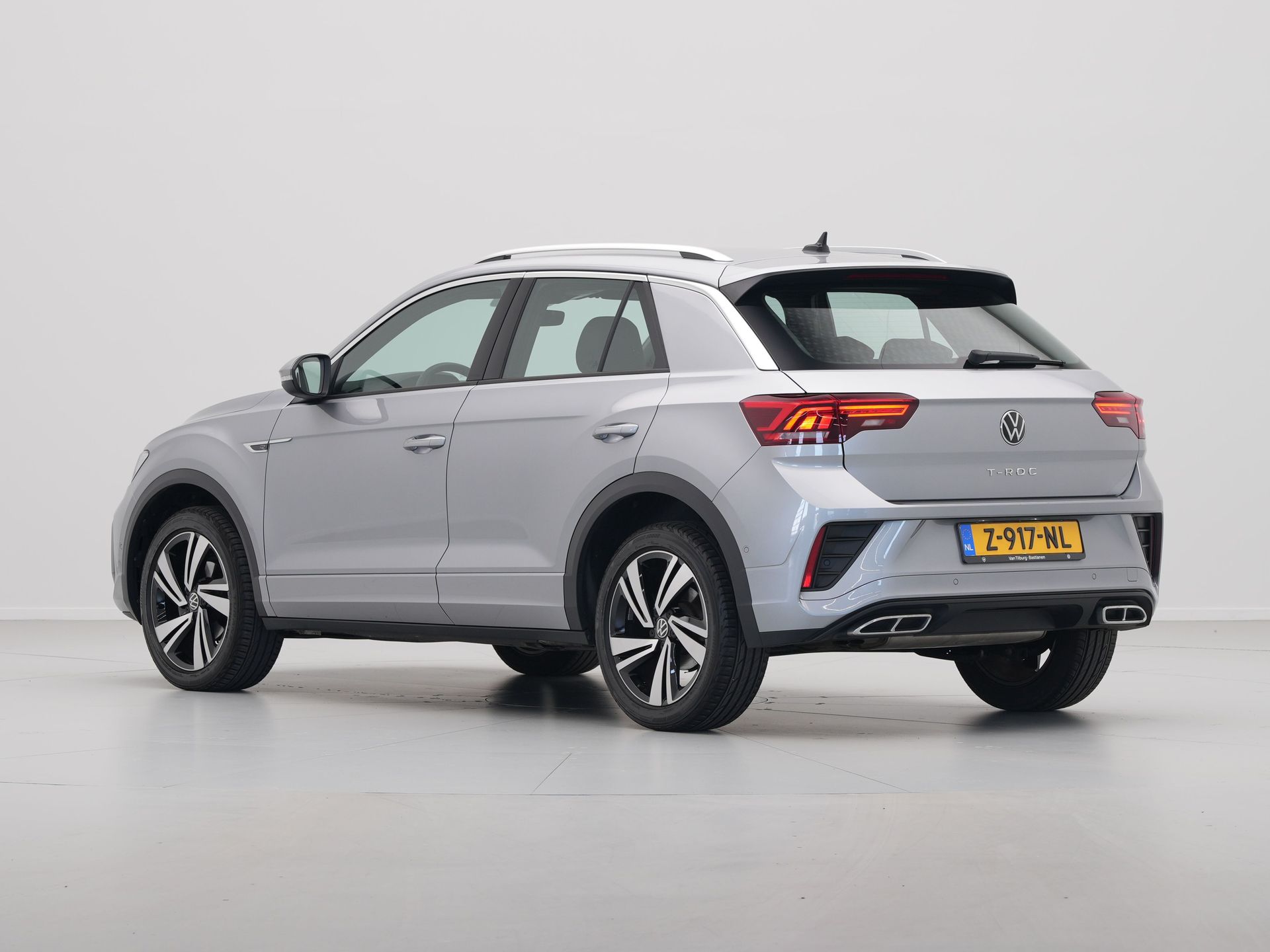 Volkswagen - T-Roc 1.5 TSI 150pk DSG R-Line - 2024