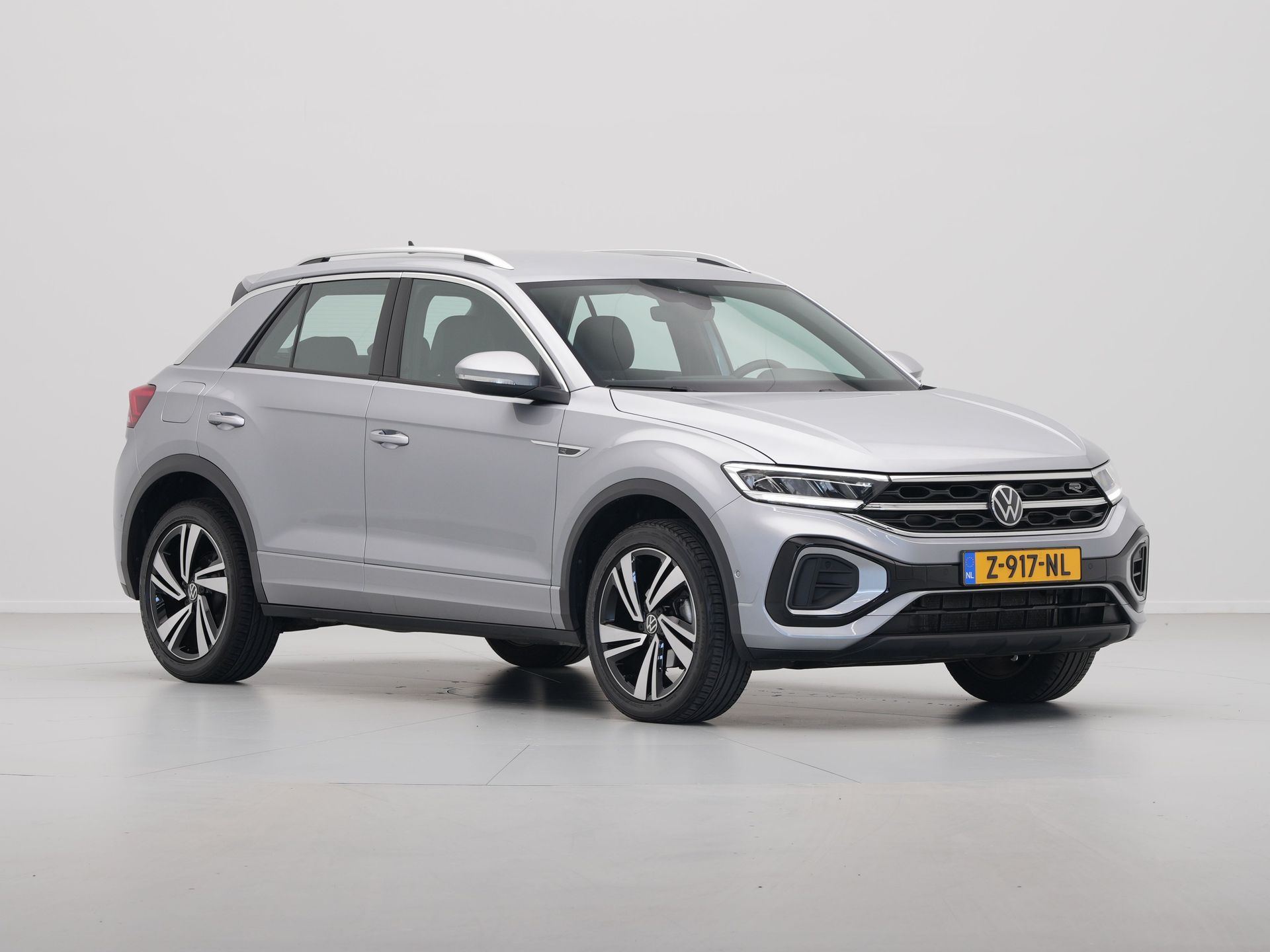Volkswagen - T-Roc 1.5 TSI 150pk DSG R-Line - 2024