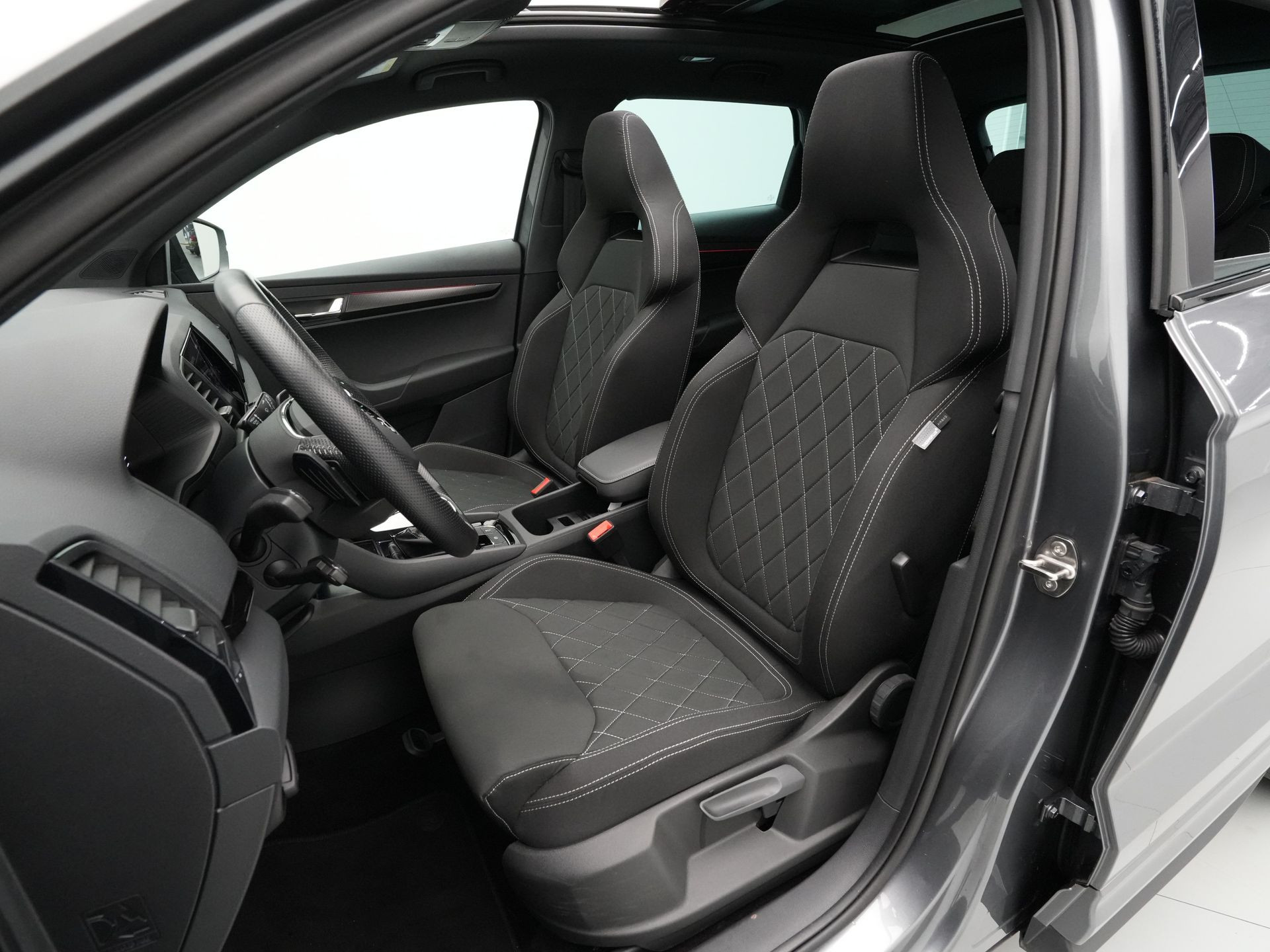 Škoda - Karoq 1.5 TSI ACT Sportline Business - 2023