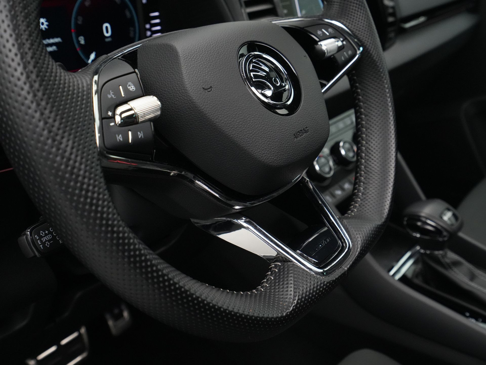Škoda - Karoq 1.5 TSI ACT Sportline Business - 2023