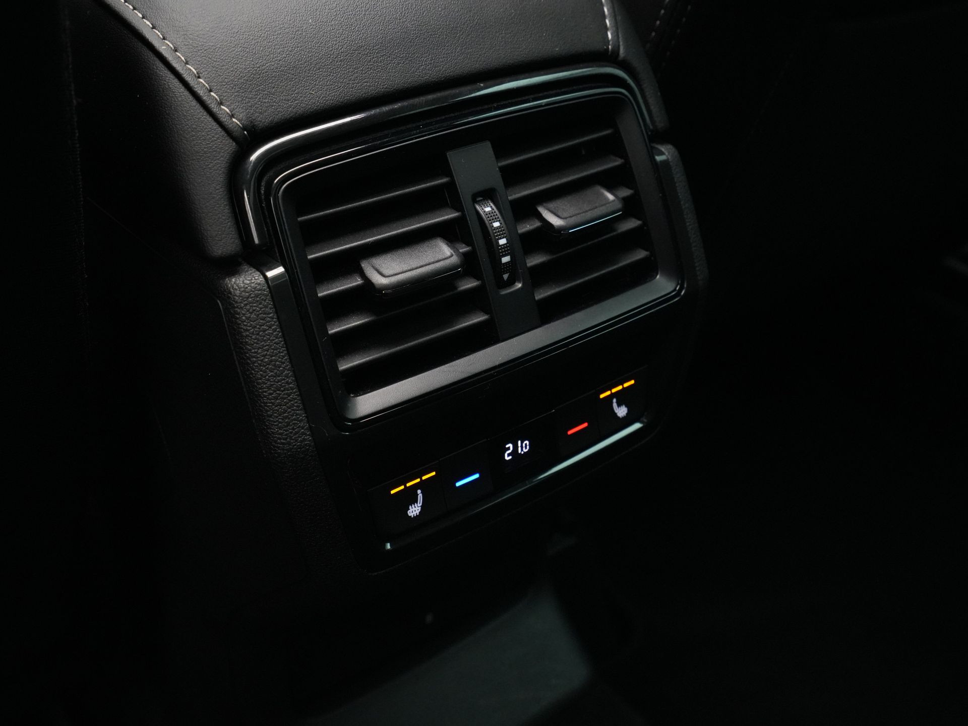Škoda - Karoq 1.5 TSI ACT Sportline Business - 2023