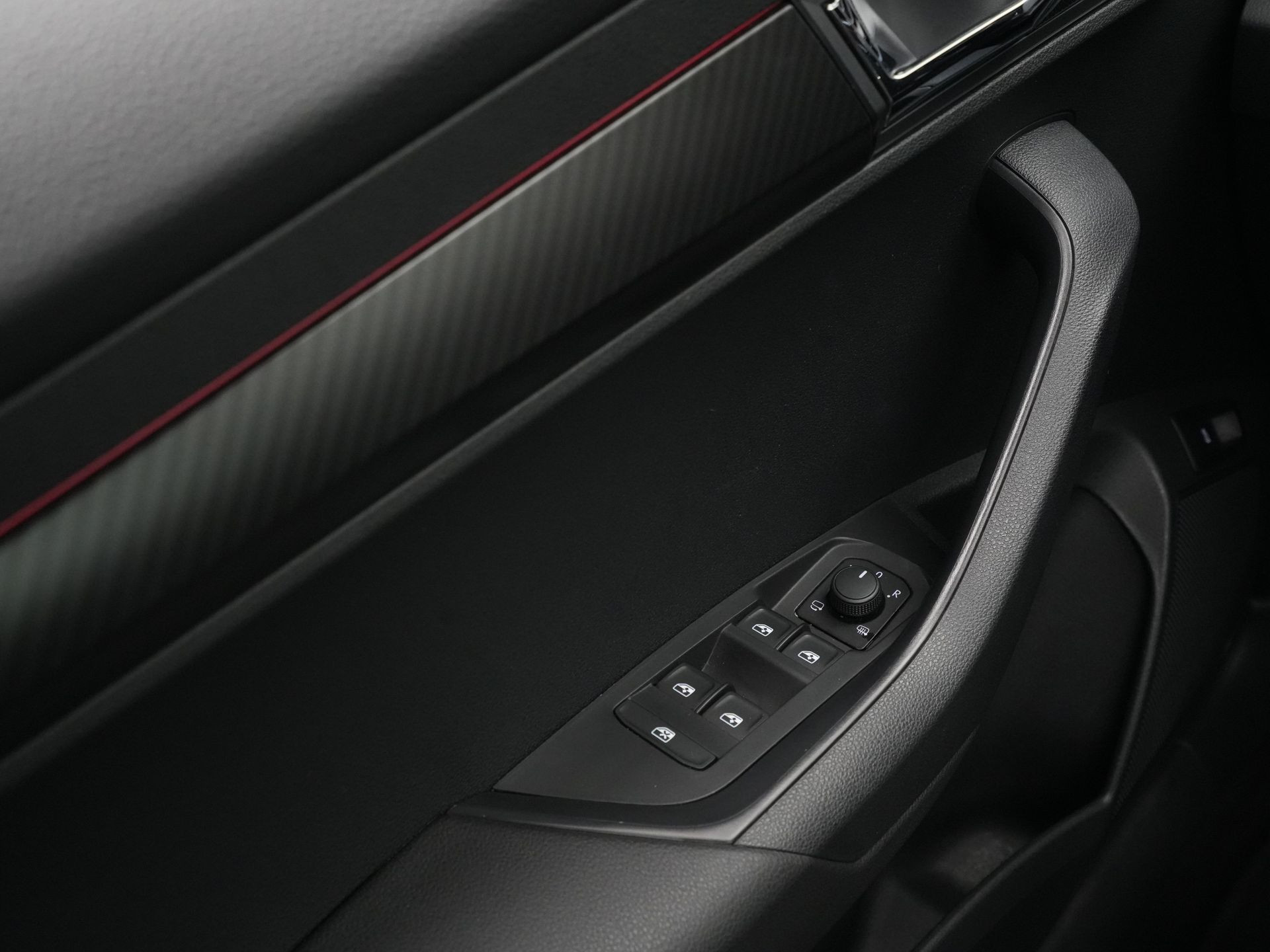 Škoda - Karoq 1.5 TSI ACT Sportline Business - 2023