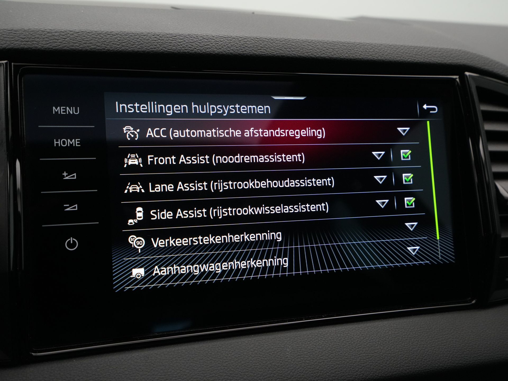 Škoda - Karoq 1.5 TSI ACT Sportline Business - 2023