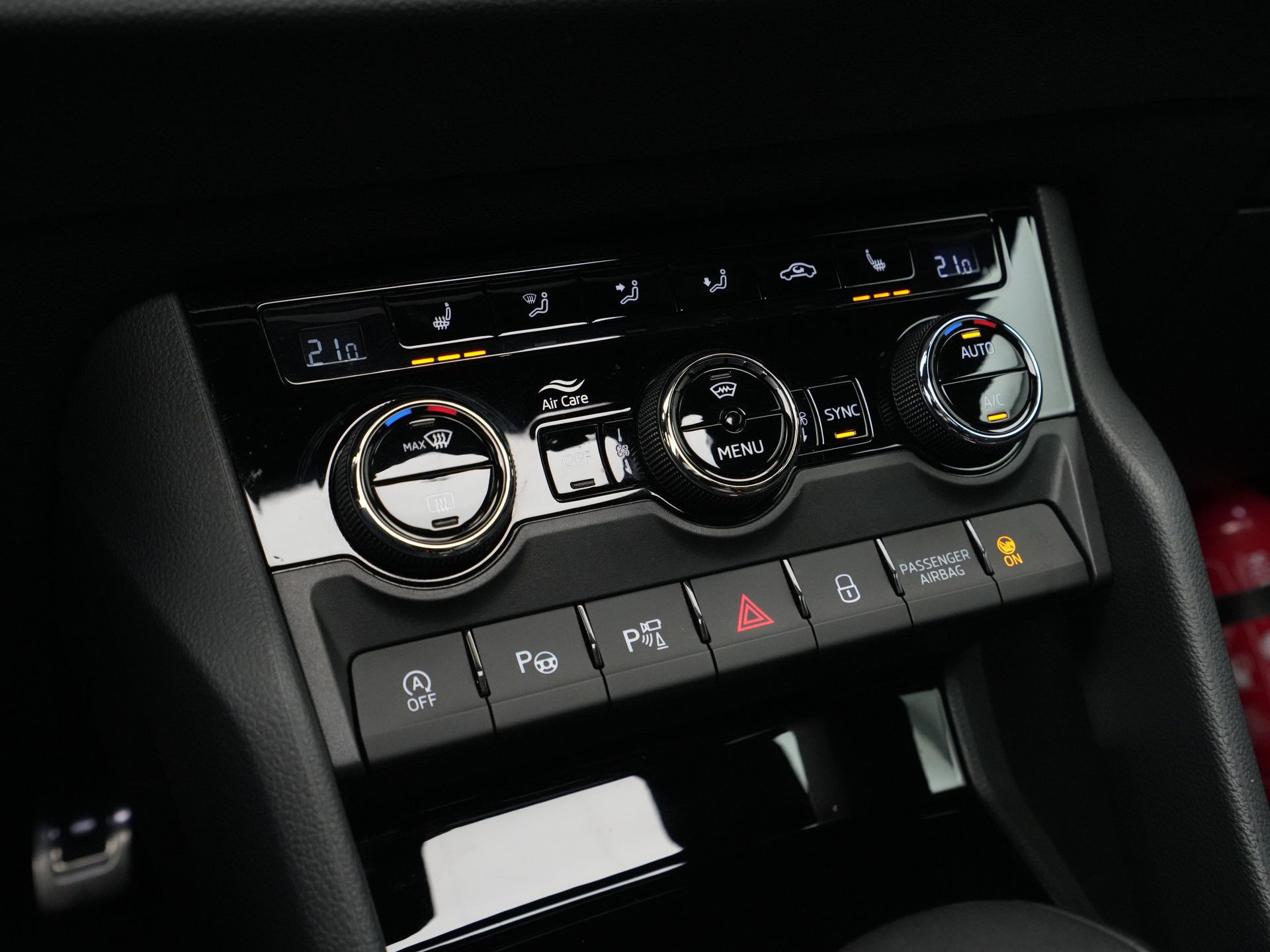 Škoda - Karoq 1.5 TSI ACT Sportline Business - 2023