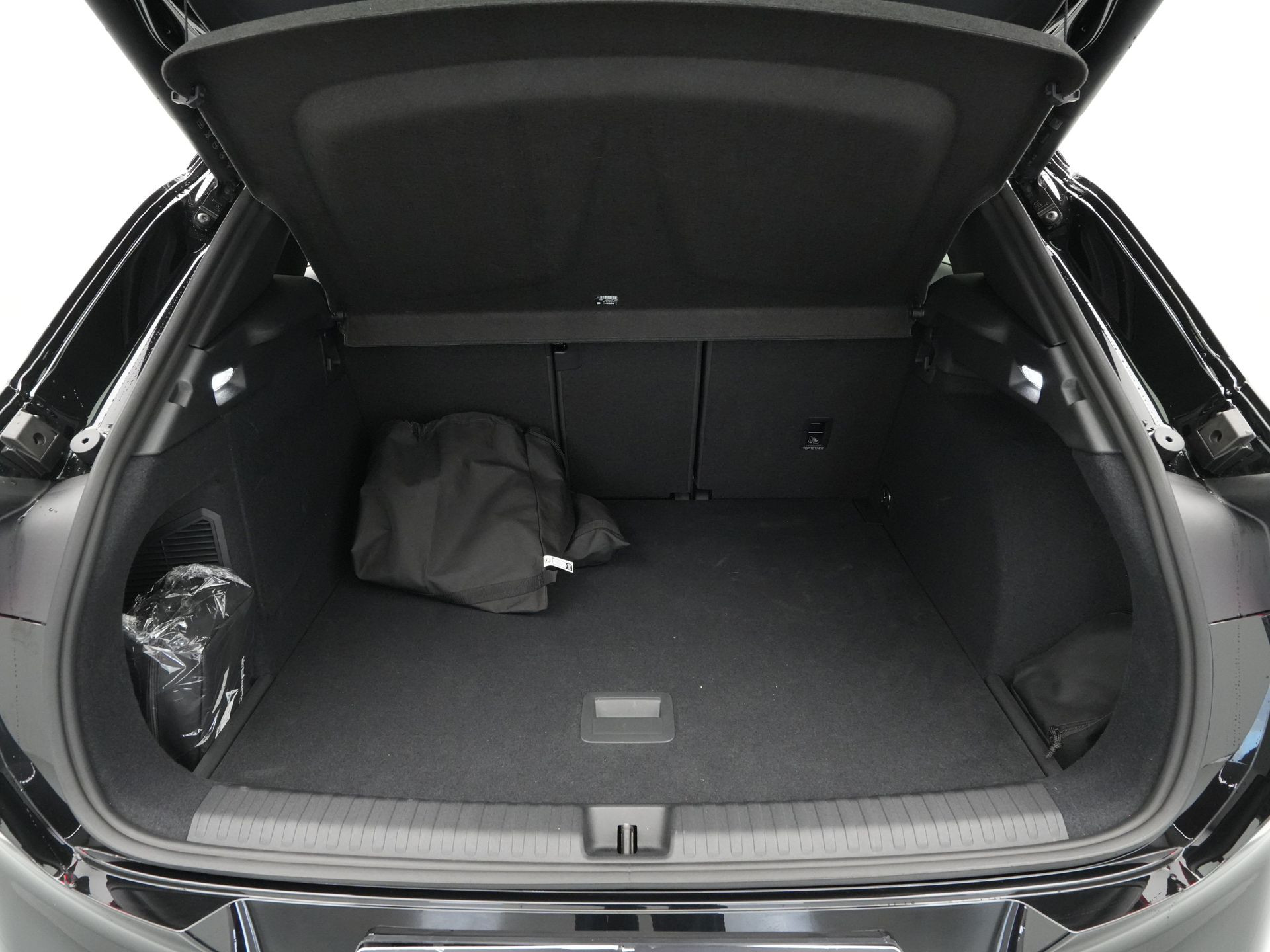 CUPRA - Terramar 1.5 TSI 272pk e-Hybrid VZ Performance - 2025