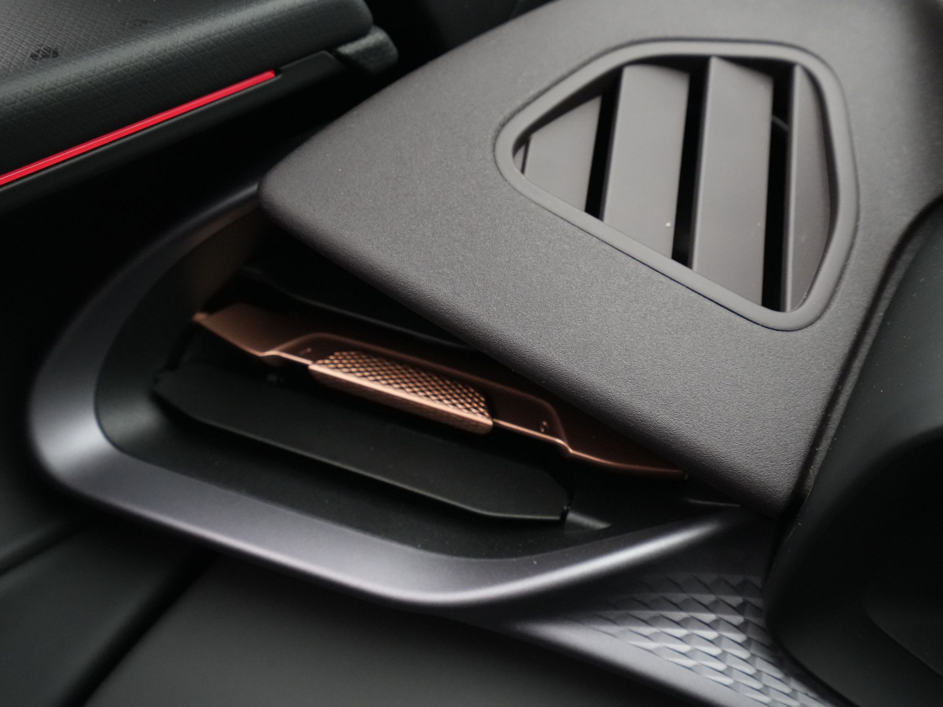 CUPRA - Terramar 1.5 TSI 272pk e-Hybrid VZ Performance - 2025