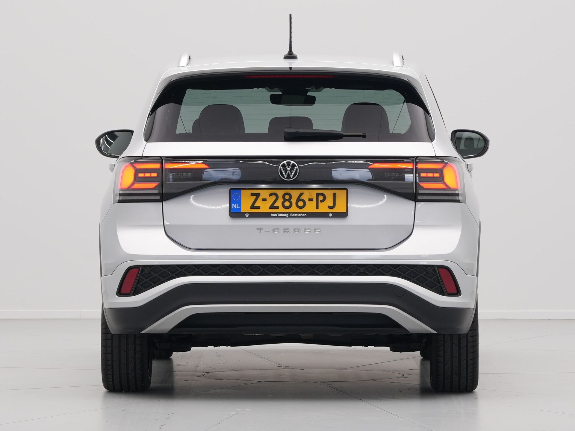 Volkswagen - T-Cross 1.0 TSI 110pk DSG R-Line - 2024