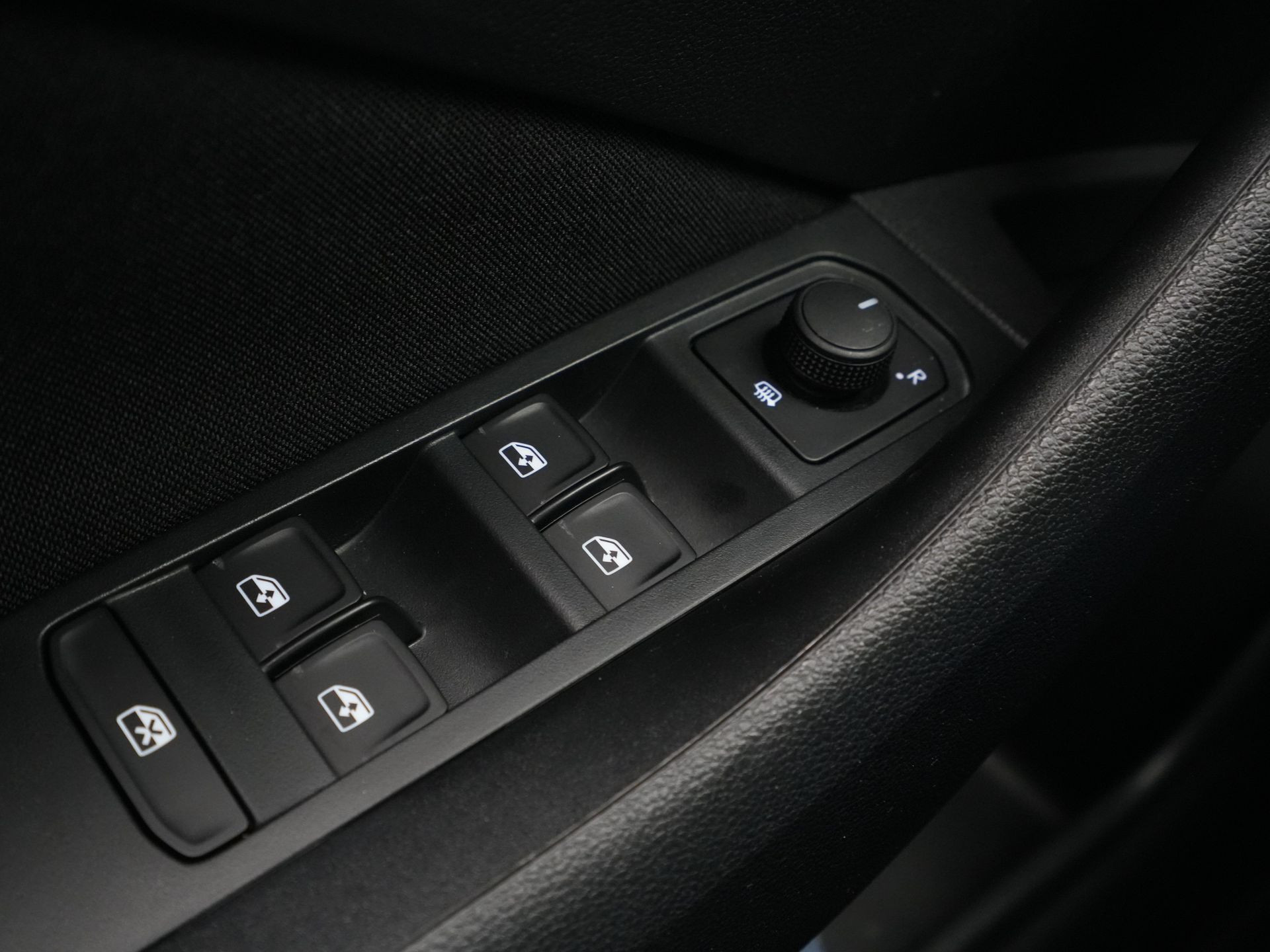 Škoda - Kamiq 1.0 TSI Sport Business - 2024