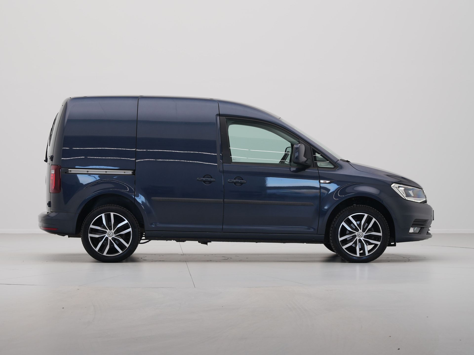 Volkswagen - Caddy 2.0 TDI L1H1 BMT Highline C-Edition - 2020