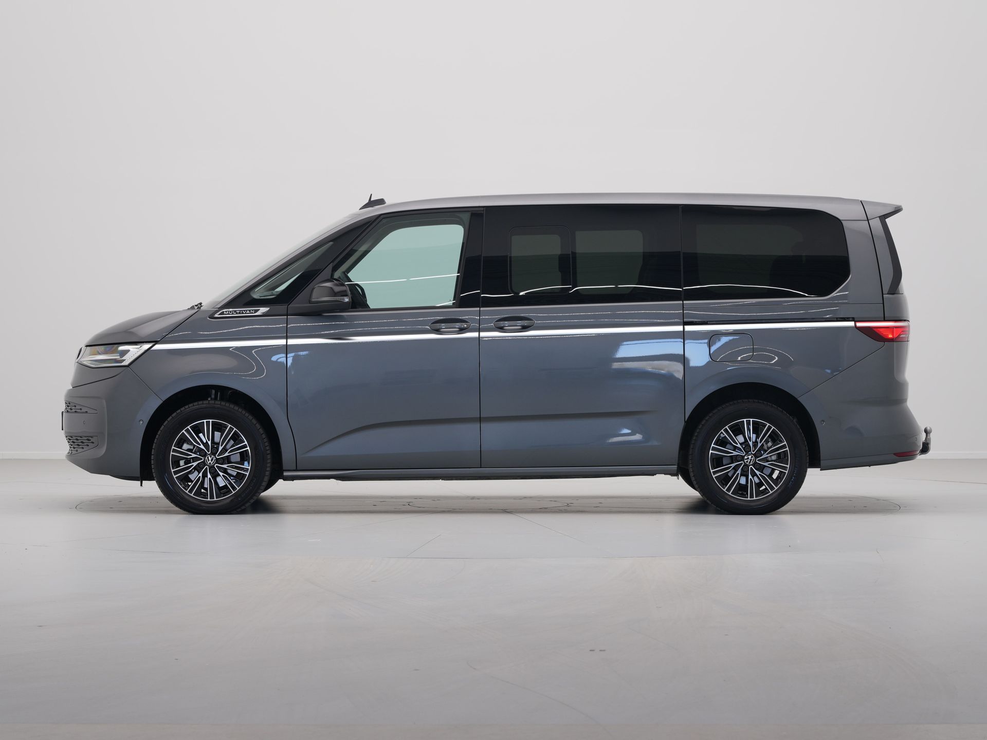 Volkswagen - Multivan 1.4 TSI PHEV Long Style 7P. - 2024