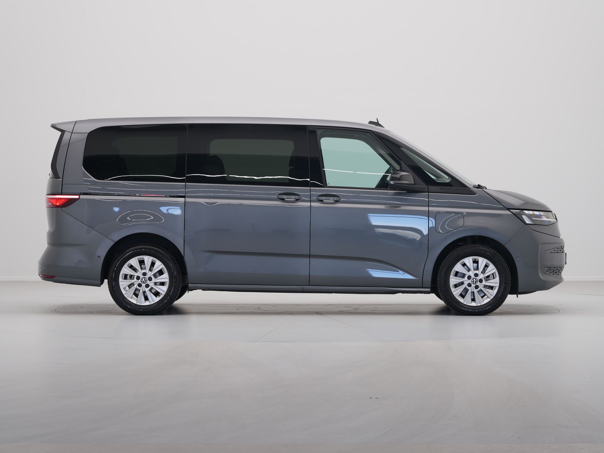 Volkswagen - Multivan 1.4 eHybrid L2H1 Life 7P. - 2023