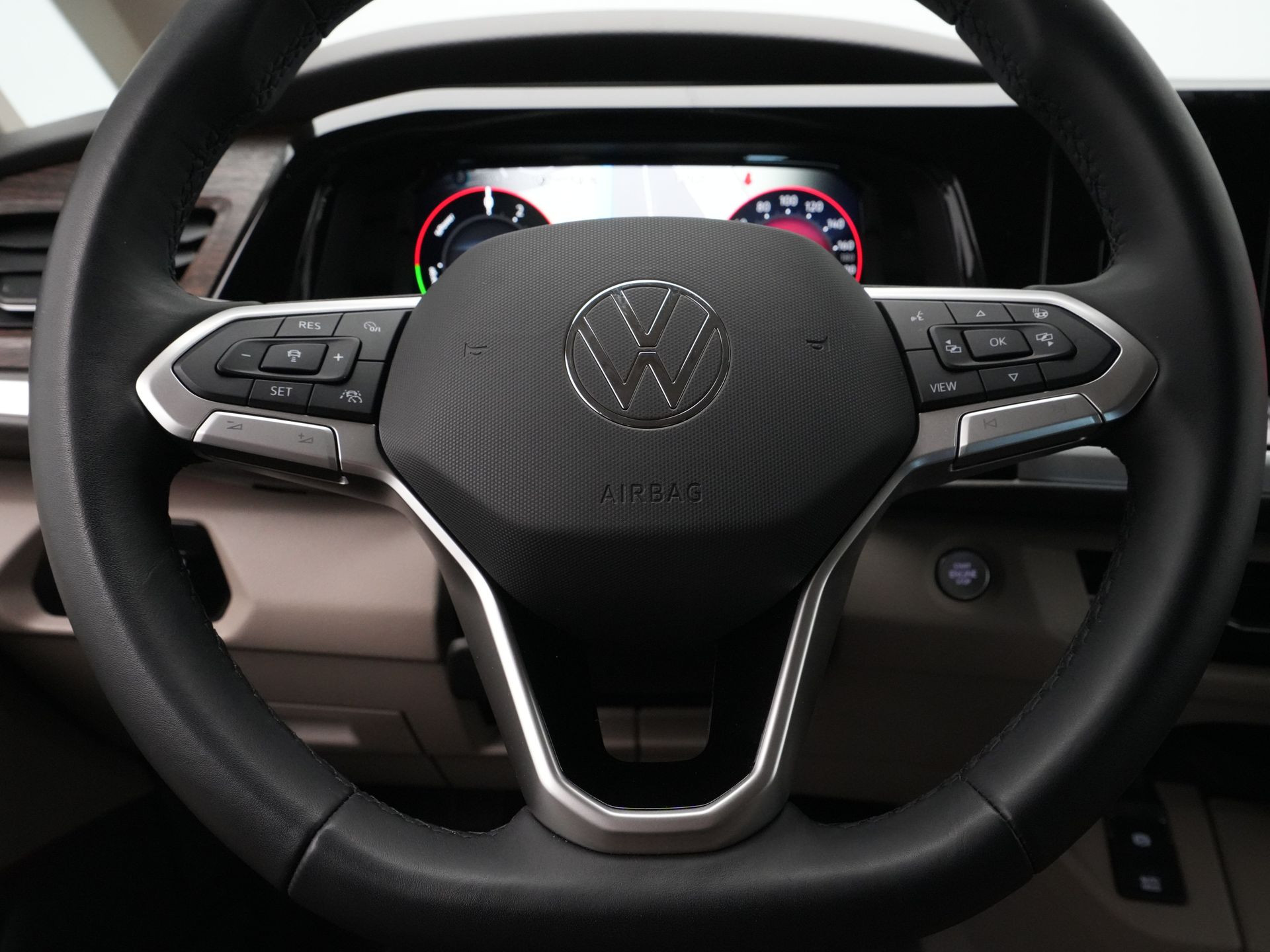 Volkswagen - Multivan 1.4 eHybrid 204pk L2H1 Style DSG - 2024