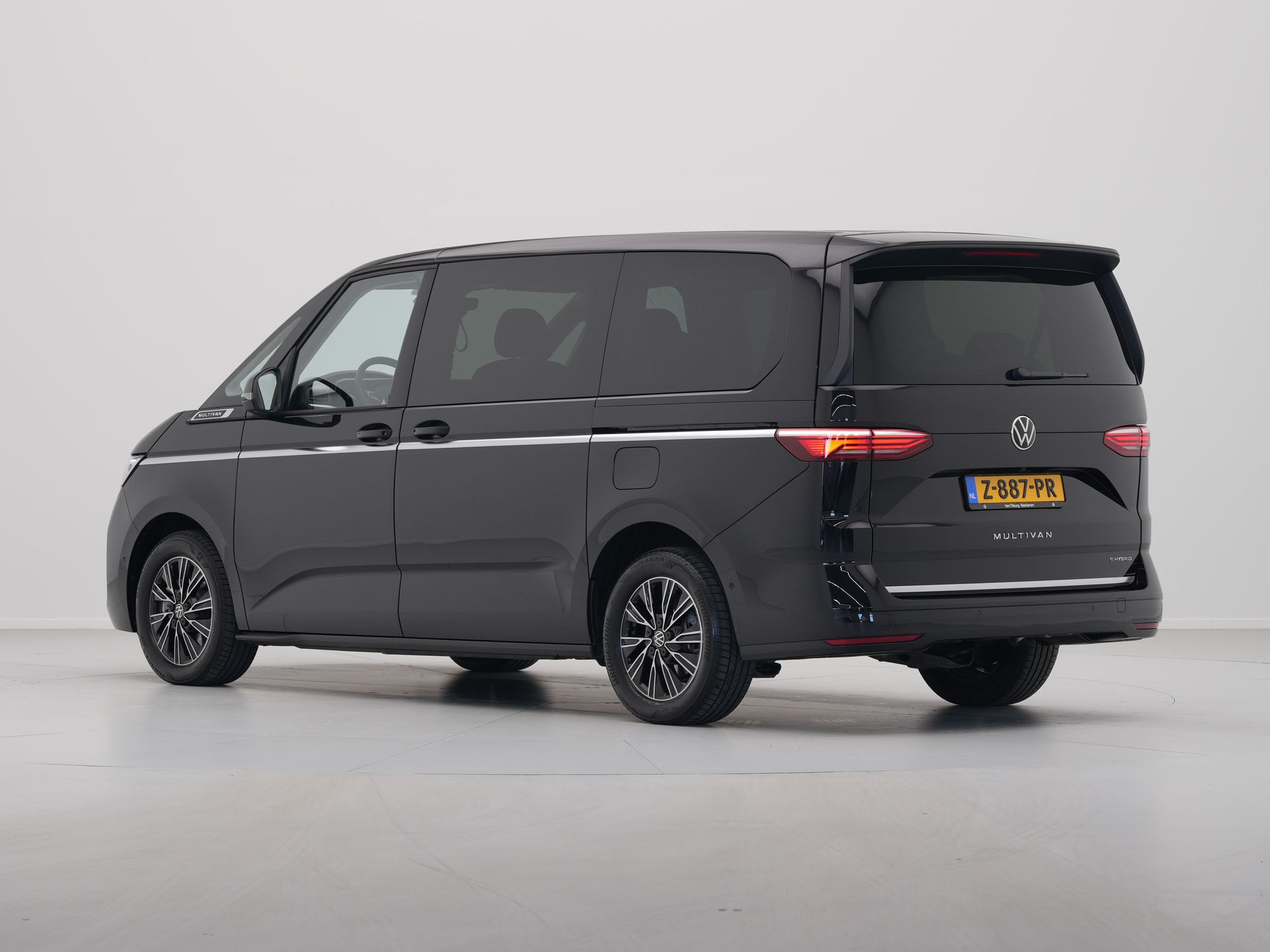 Volkswagen - Multivan 1.4 eHybrid 204pk L2H1 Style DSG - 2024