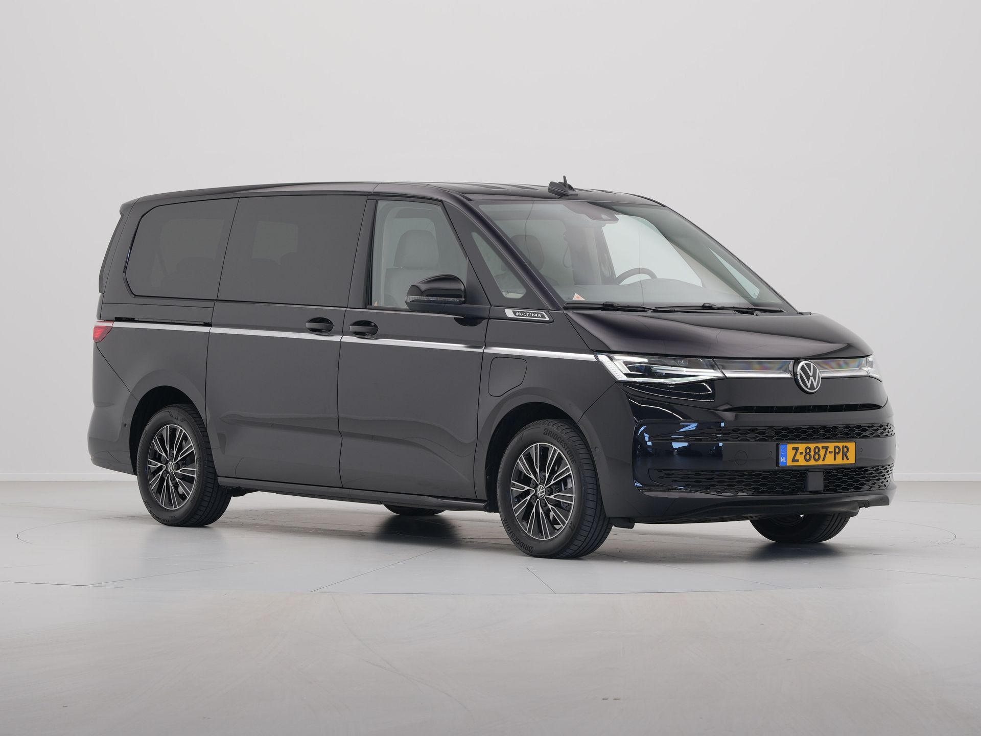 Volkswagen - Multivan 1.4 eHybrid 204pk L2H1 Style DSG - 2024