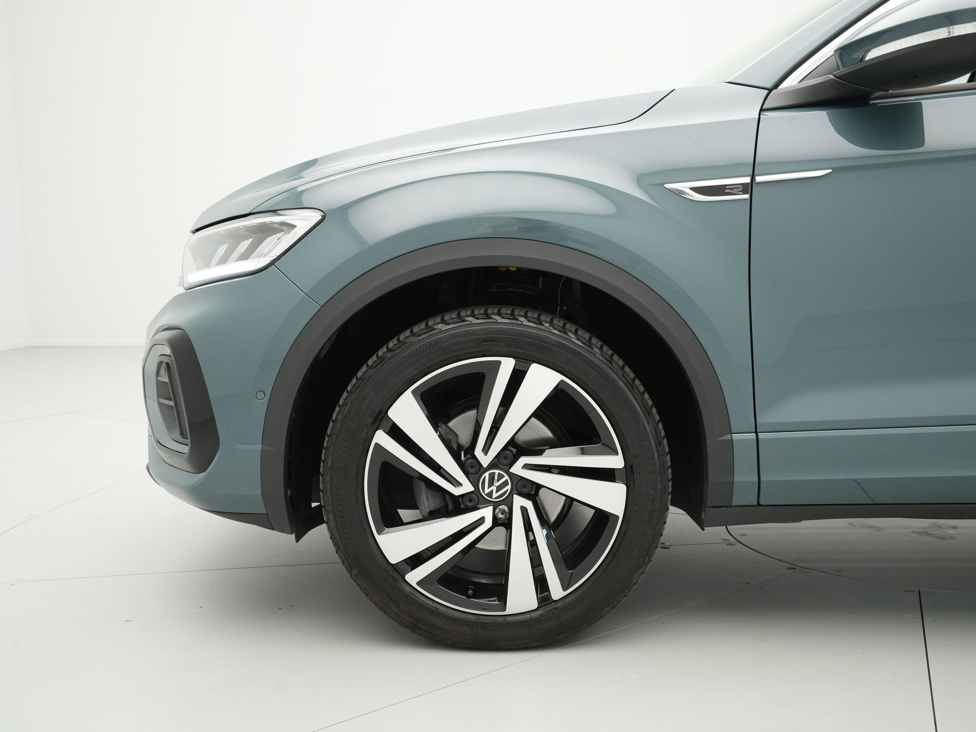 Volkswagen - T-Roc 1.5 TSI 150pk DSG R-Line - 2024