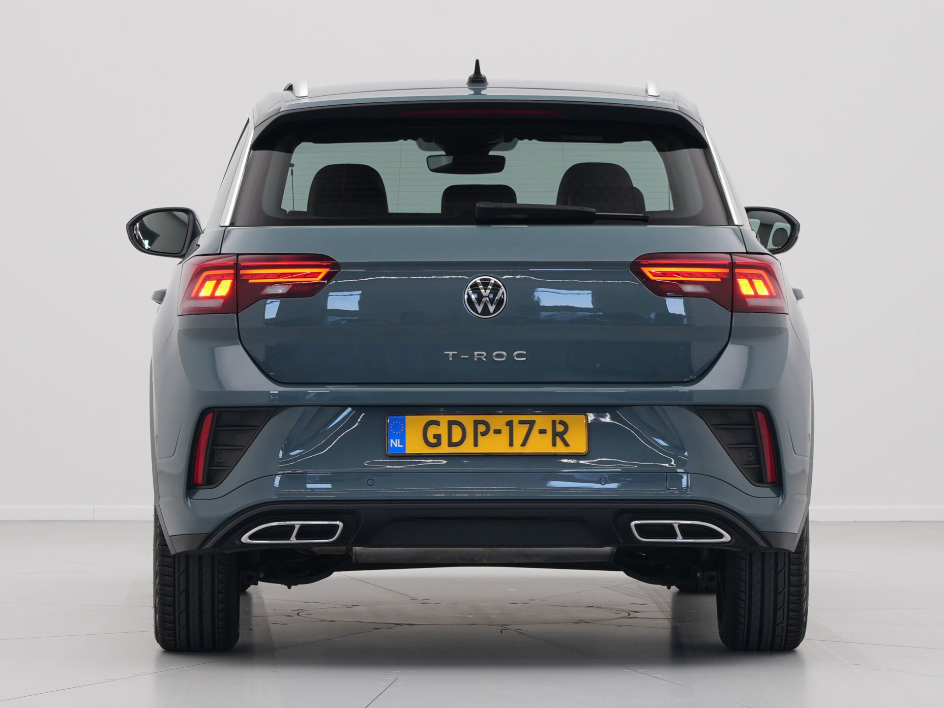 Volkswagen - T-Roc 1.5 TSI 150pk DSG R-Line - 2024