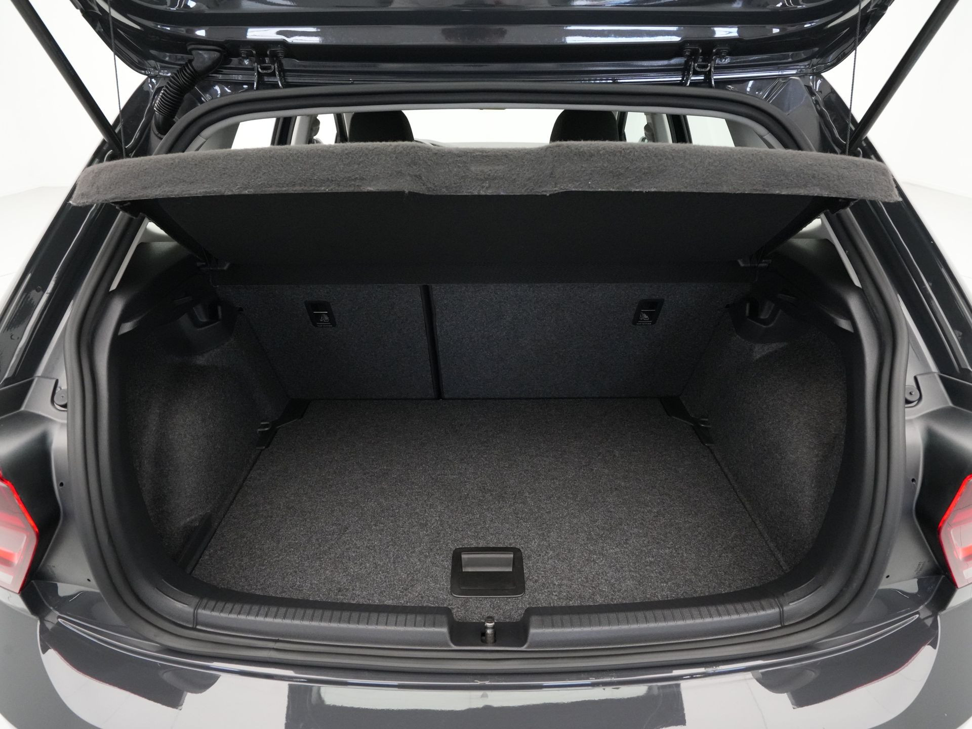 Volkswagen - Polo 1.0 MPI Comfortline - 2020
