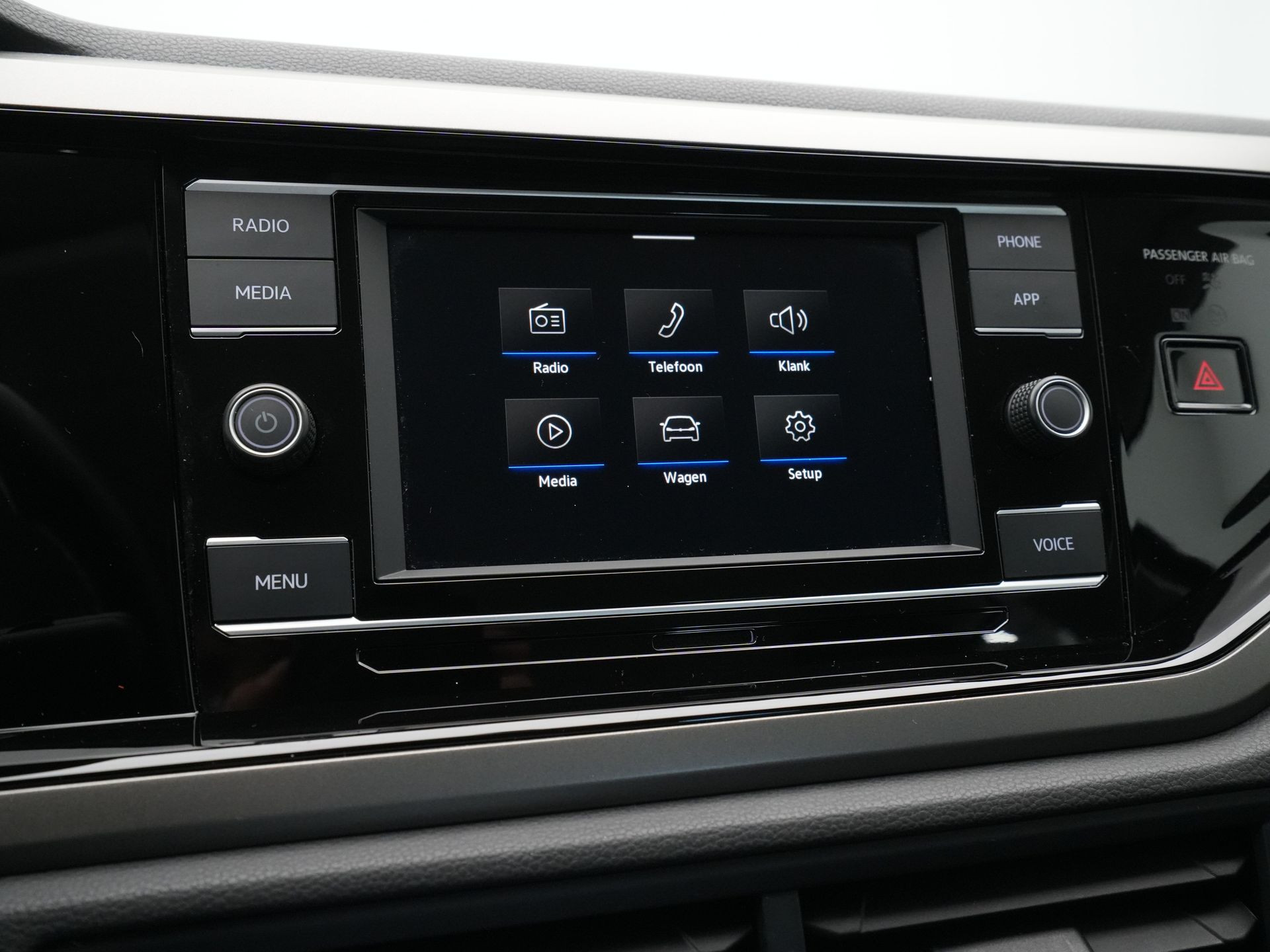 Volkswagen - Polo 1.0 MPI Comfortline - 2020