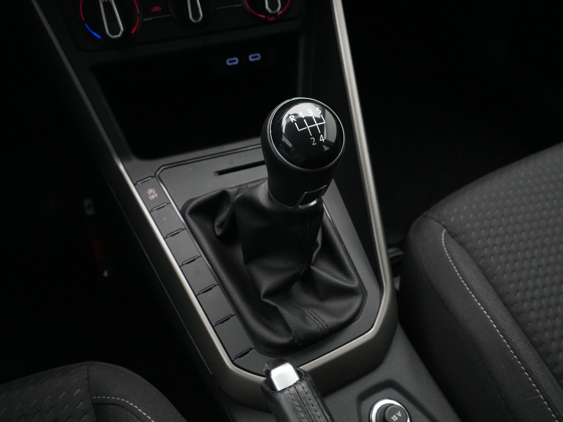 Volkswagen - Polo 1.0 MPI Comfortline - 2020