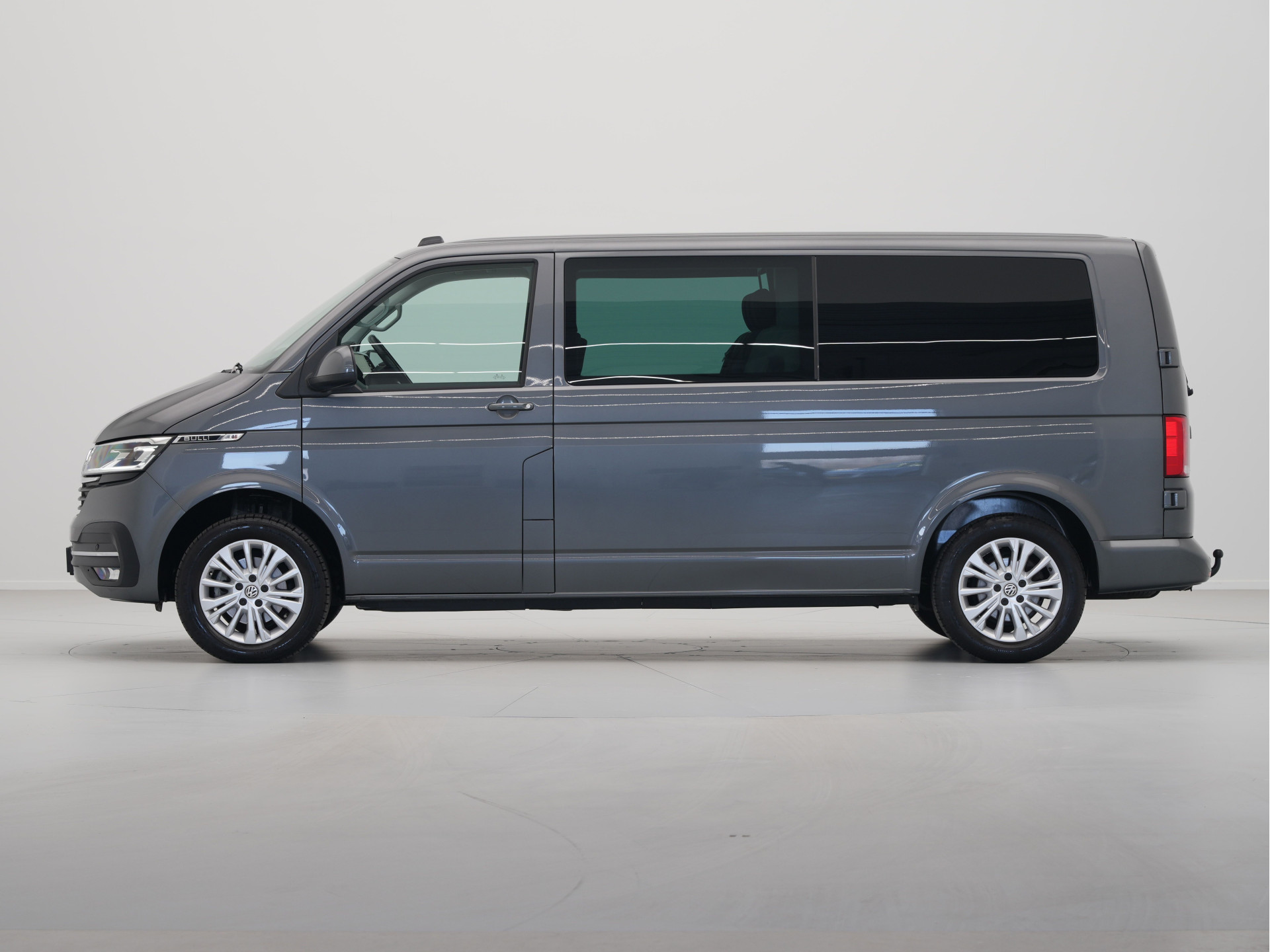 Volkswagen - Transporter 2.0 TDI 150pk DSG L2H1 30 DC - 2021