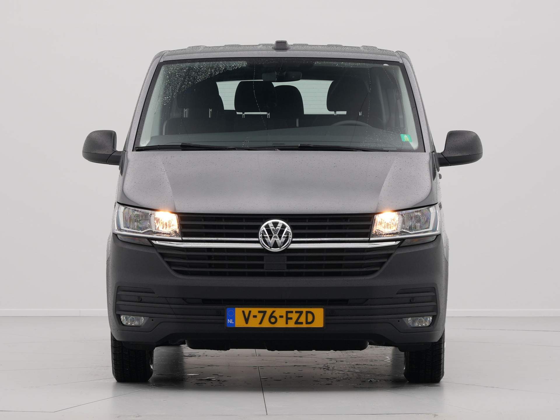 Volkswagen - Transporter 2.0 TDI L2H1 30 DC Comfortline - 2024