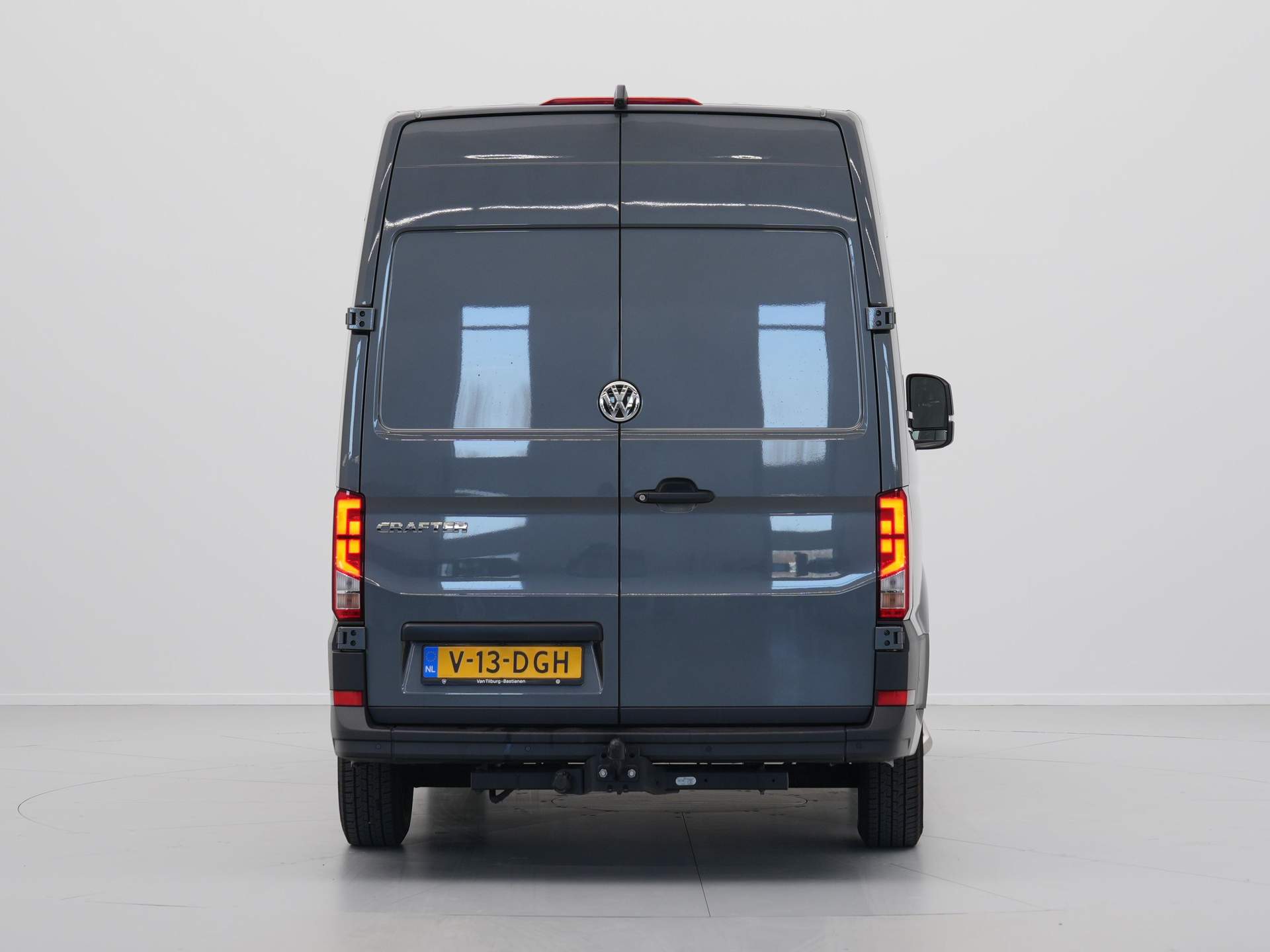 Volkswagen - Crafter 30 2.0 TDI 140pk DSG L3H3 Highline - 2024