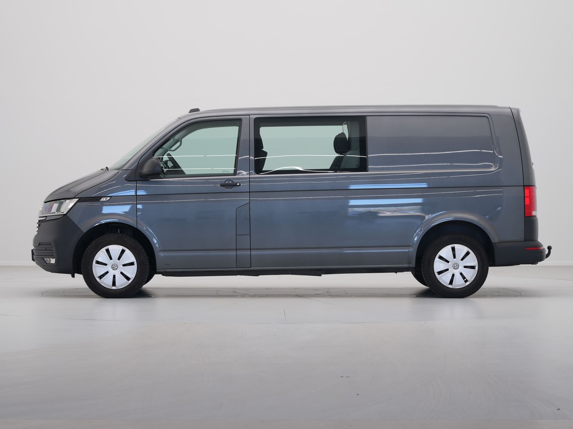 Volkswagen - Transporter 2.0 TDI L2H1 30 DC Comfortline - 2024
