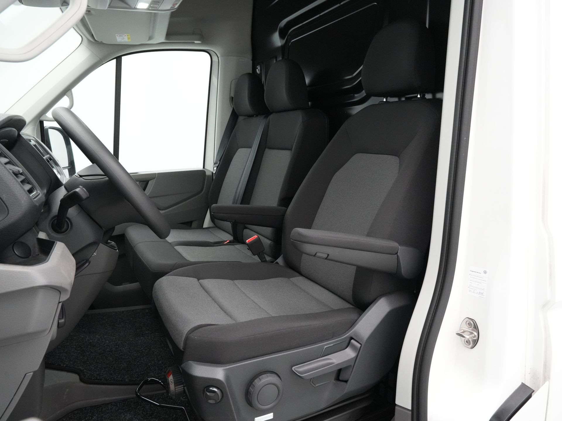 Volkswagen - Crafter 30 2.0 TDI 140pk L3H3 Highline - 2024