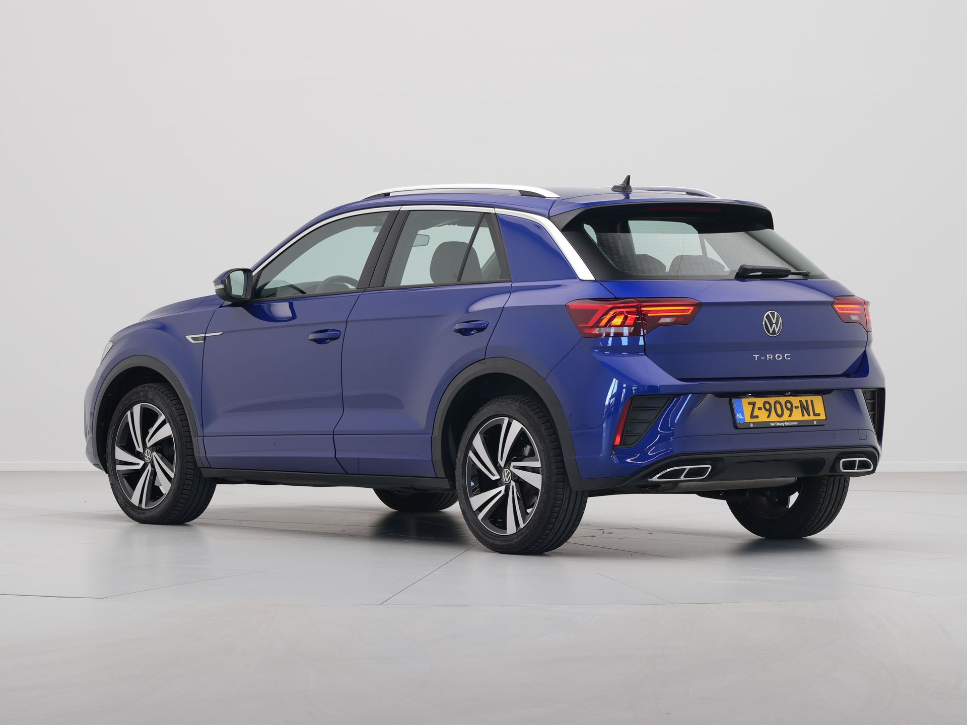 Volkswagen - T-Roc 1.5 TSI 150pk DSG R-Line - 2024