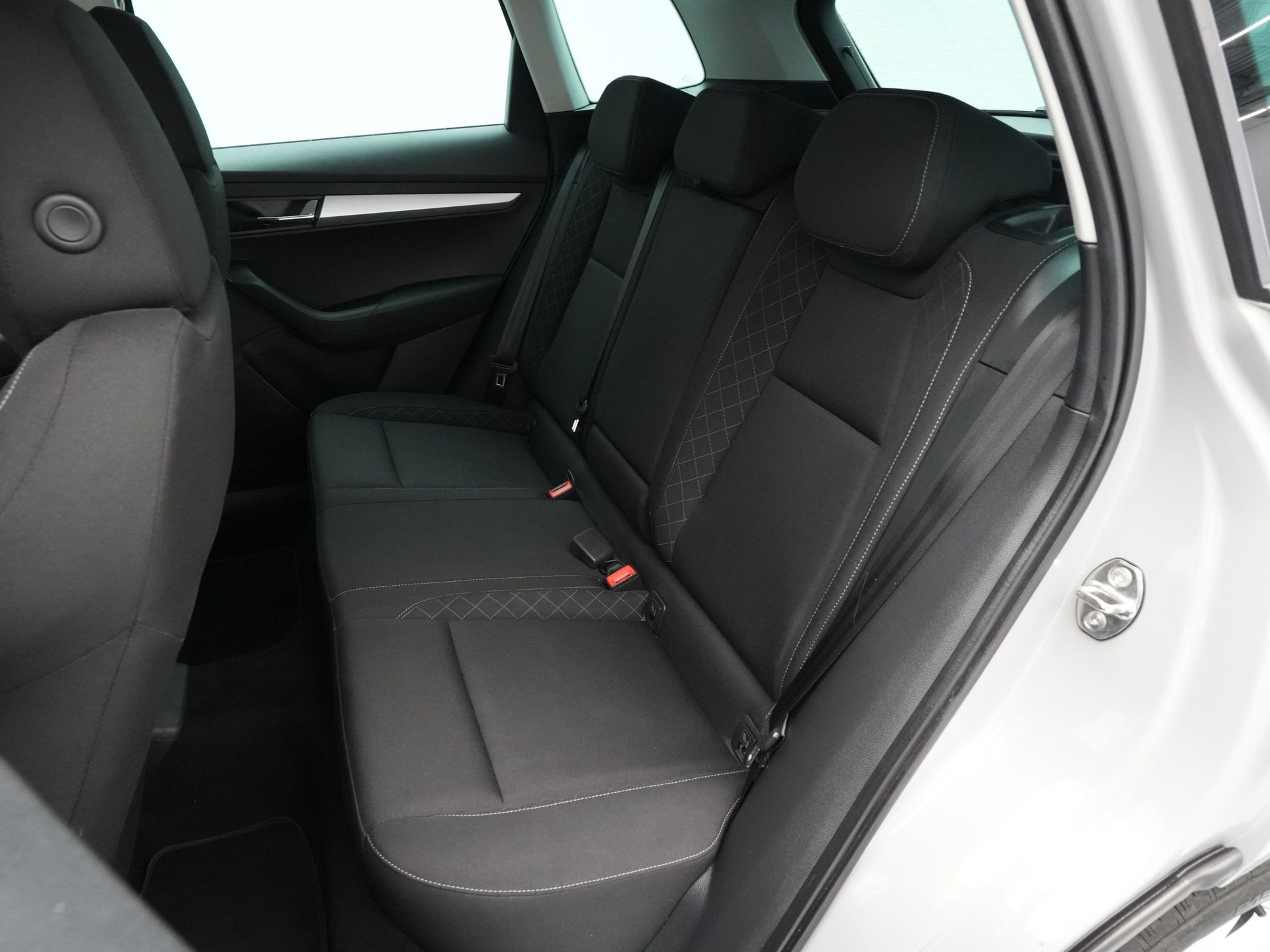 Škoda - Karoq 1.5 TSI ACT 150pk DSG Ambition Business - 2019