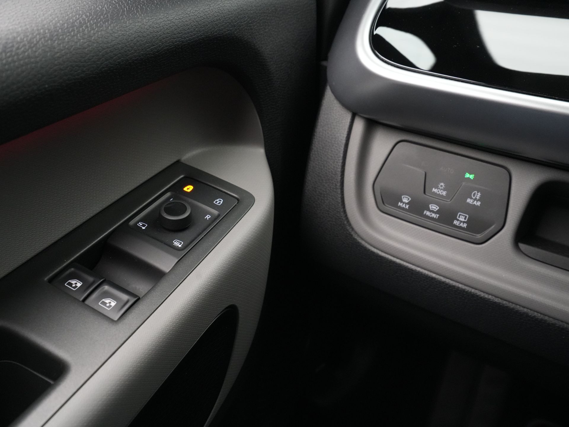 Volkswagen - ID. Buzz Pro 77kWh - 2023