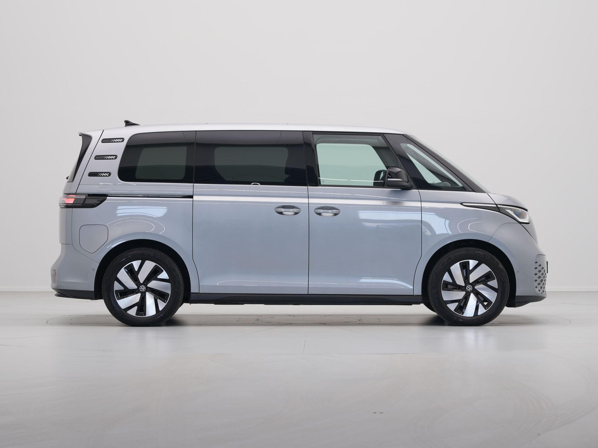 Volkswagen - ID. Buzz Pro 77kWh - 2023