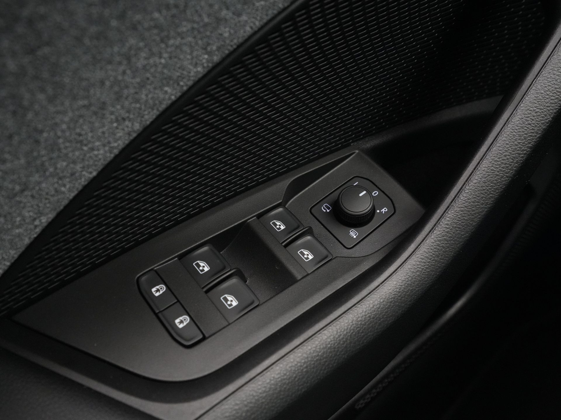 Škoda - Octavia Combi 1.5 TSI MHEV Business Edition - 2024