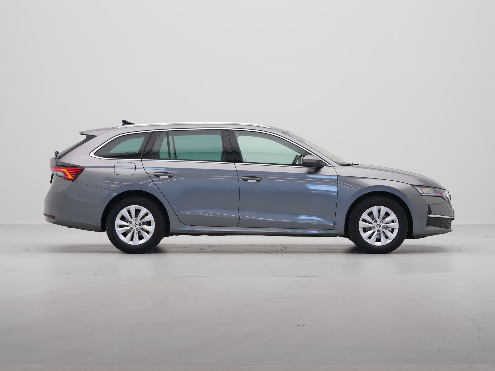 Škoda - Octavia Combi 1.5 TSI MHEV Business Edition - 2024