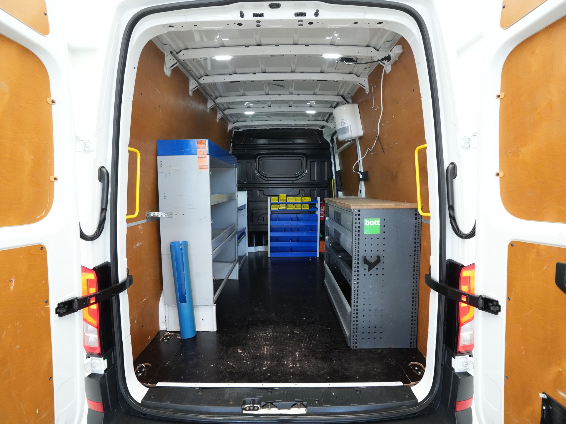 MAN - TGE 35 2.0 140pk DSG Standaard Hoog - 2024