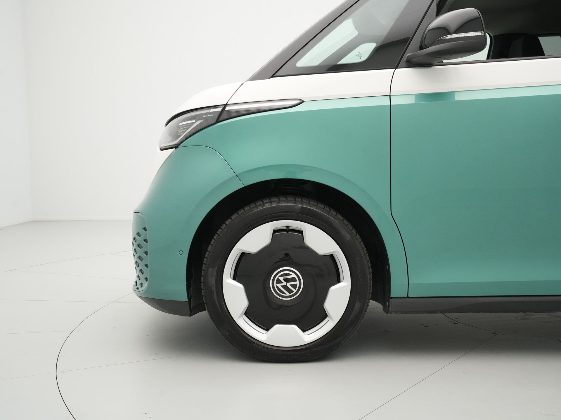 Volkswagen - ID. Buzz Pro 77kWh - 2023