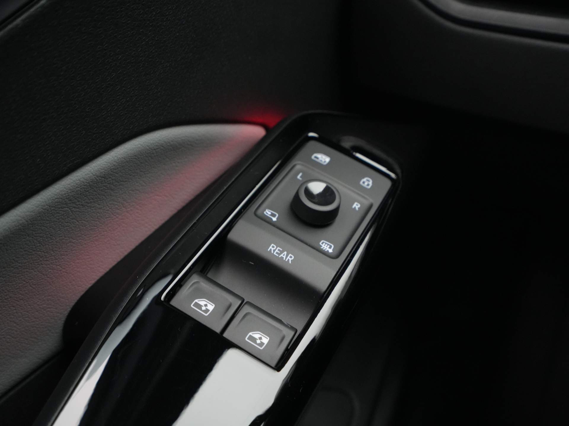 Volkswagen - ID.3 First Plus 58 kWh 204pk - 2020