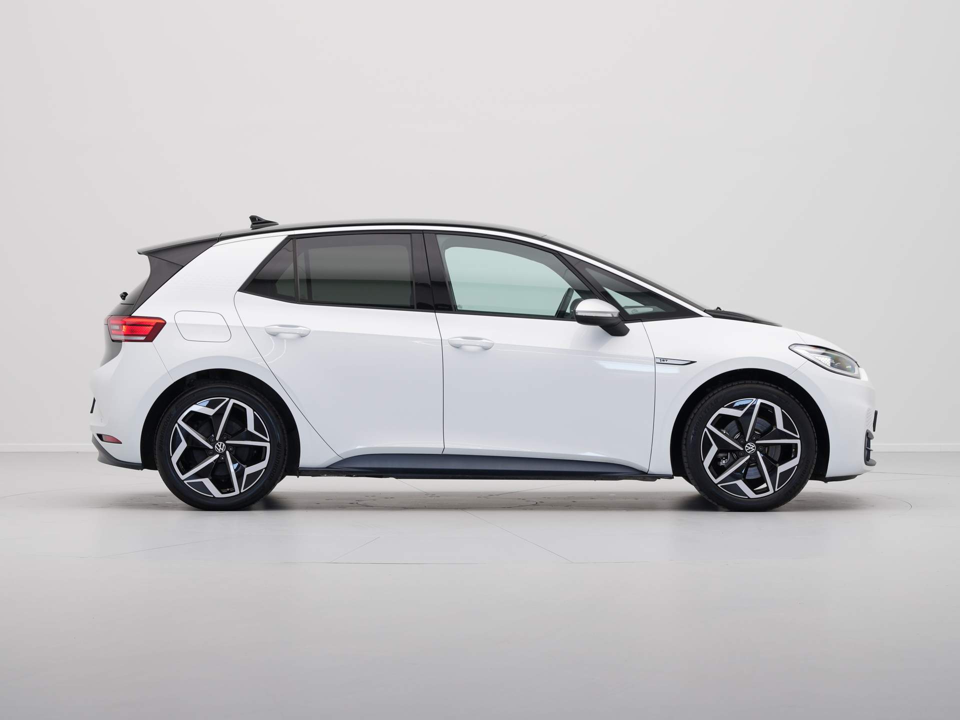 Volkswagen - ID.3 First Plus 58 kWh 204pk - 2020