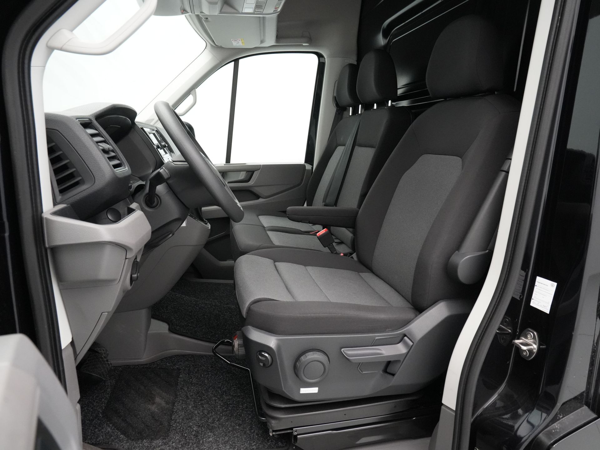 Volkswagen - Crafter 35 2.0 TDI L3H3 Highline EURO VI - 2024